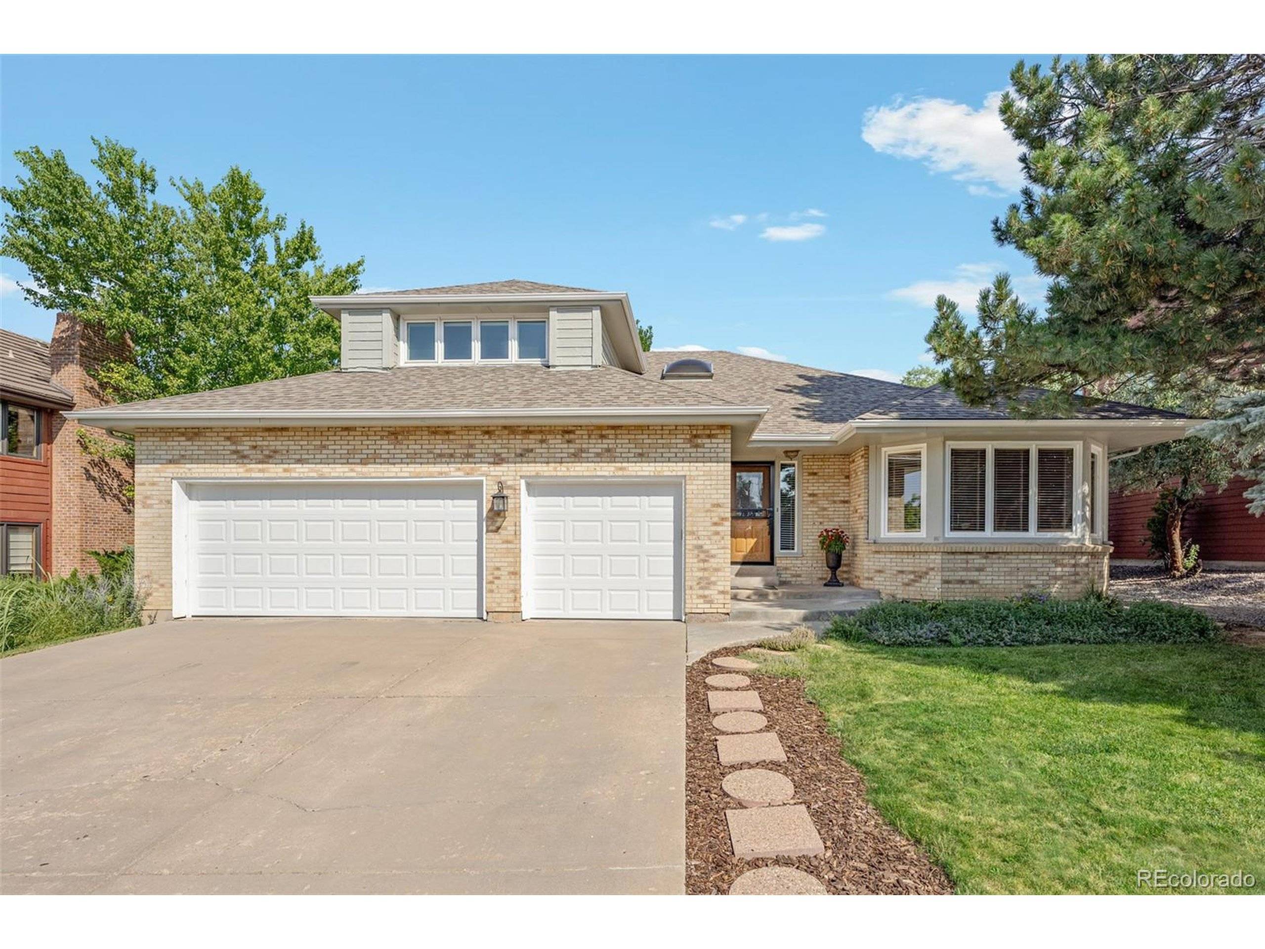 Centennial, CO 80112,7934 S Olive Ct