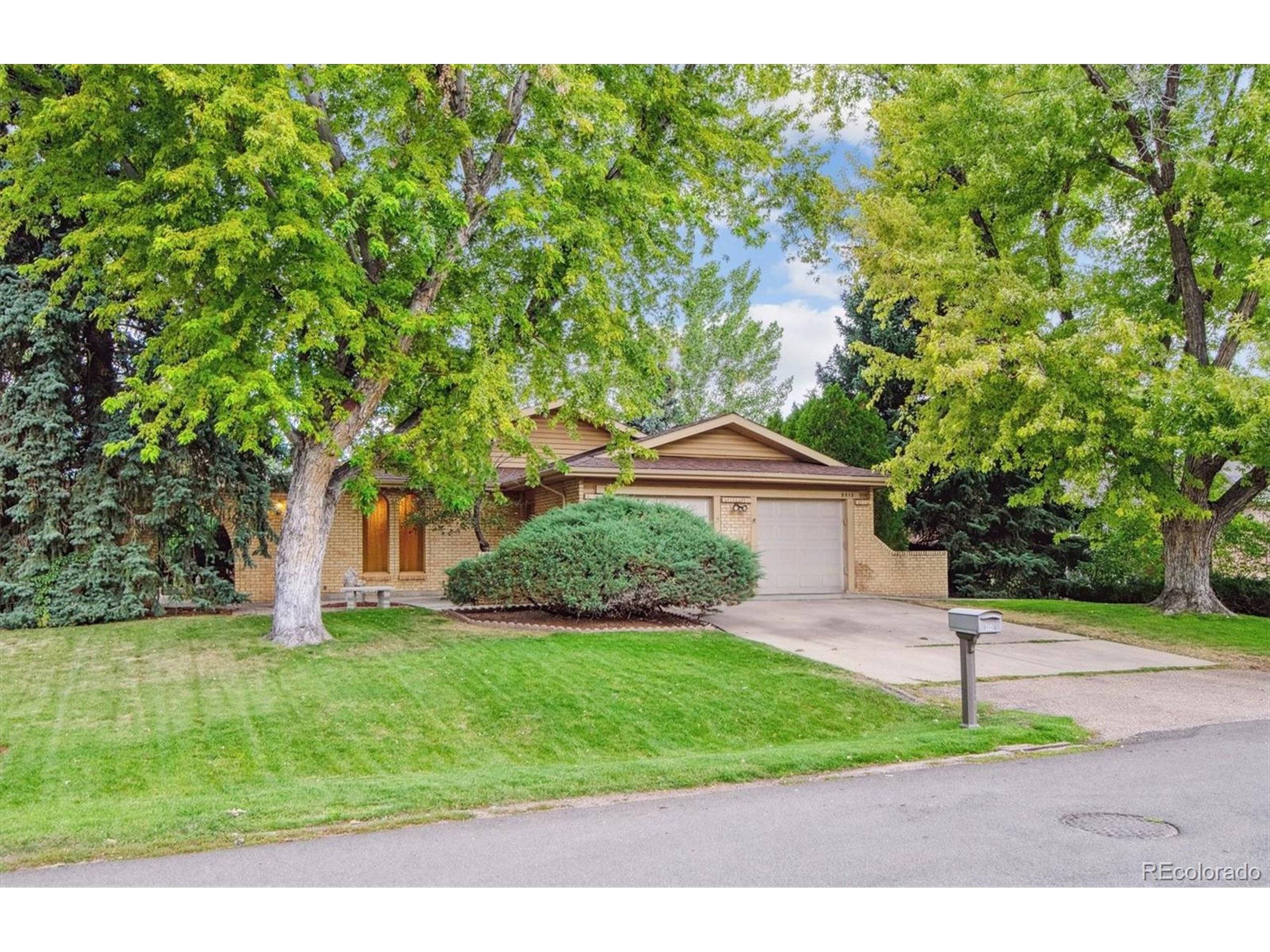 Broomfield, CO 80021,9511 Vance Ct