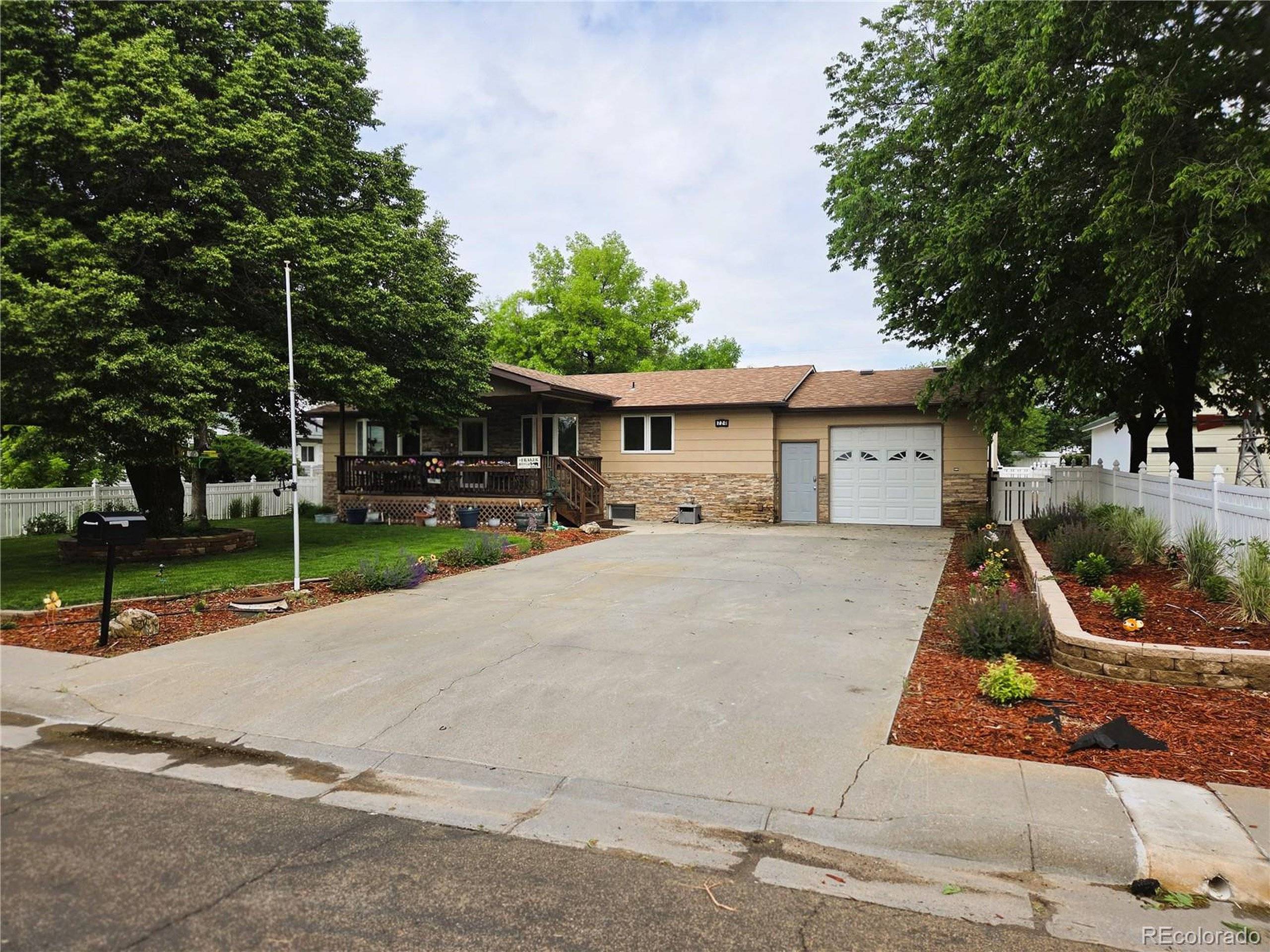 Julesburg, CO 80737,720 W 4th St