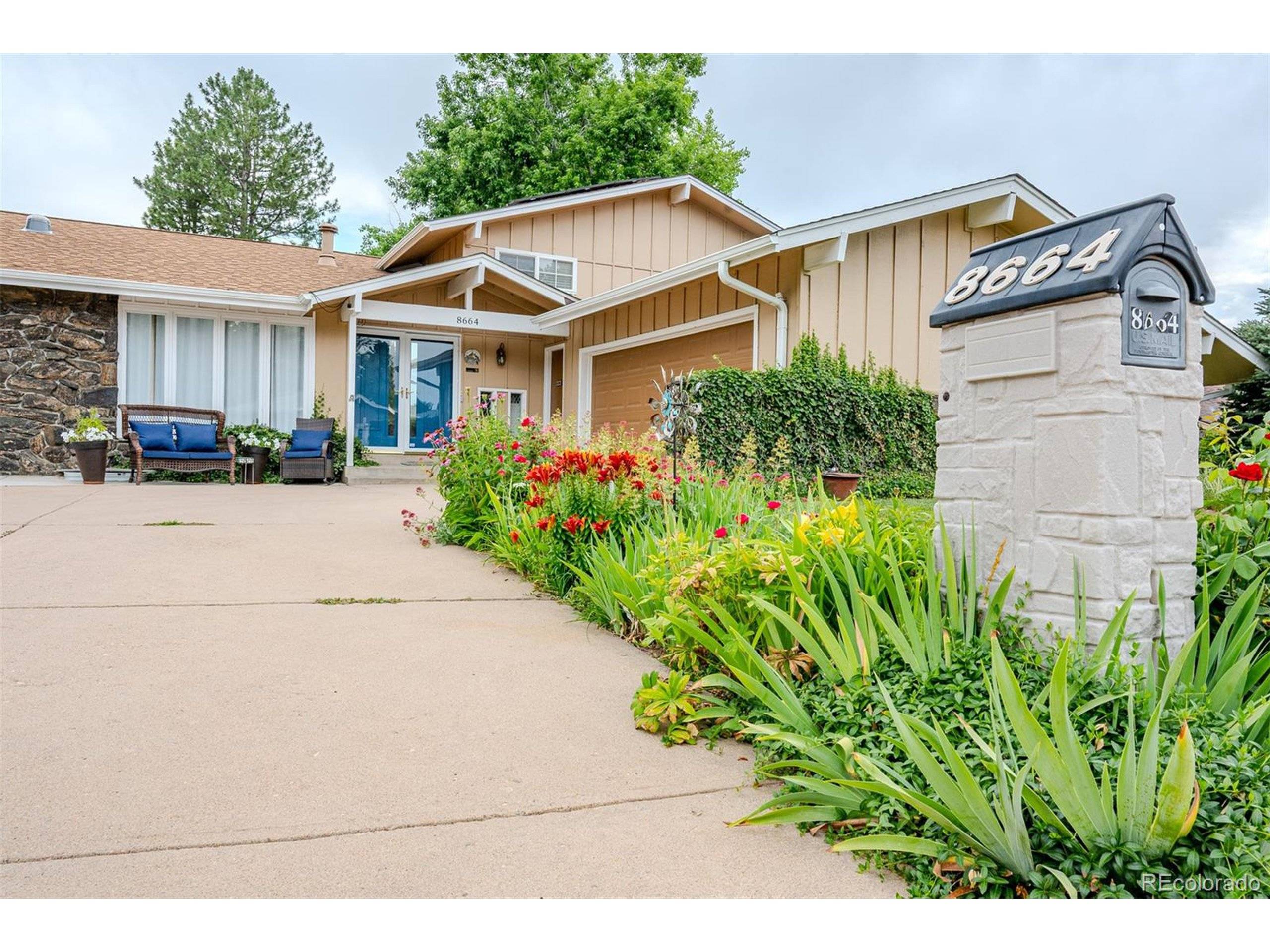 Denver, CO 80237,8664 E Monmouth Pl
