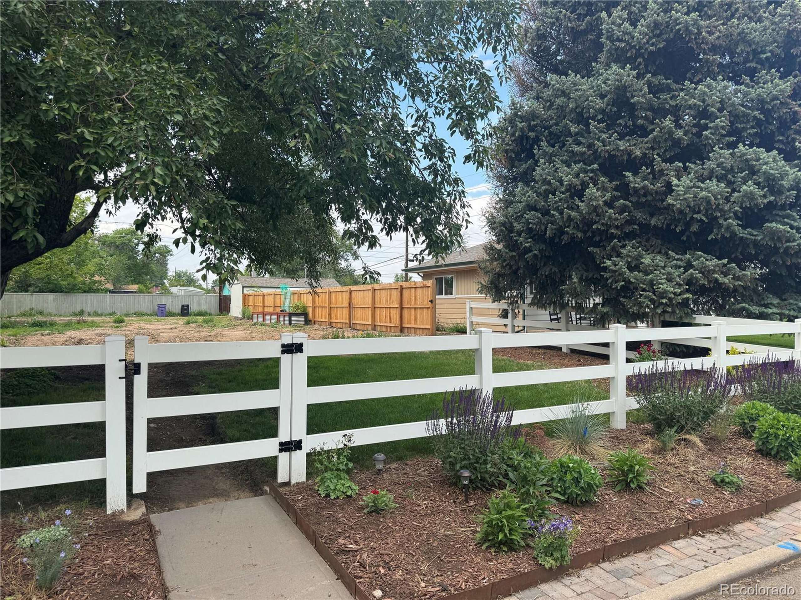 Denver, CO 80220,1357 Valentia St