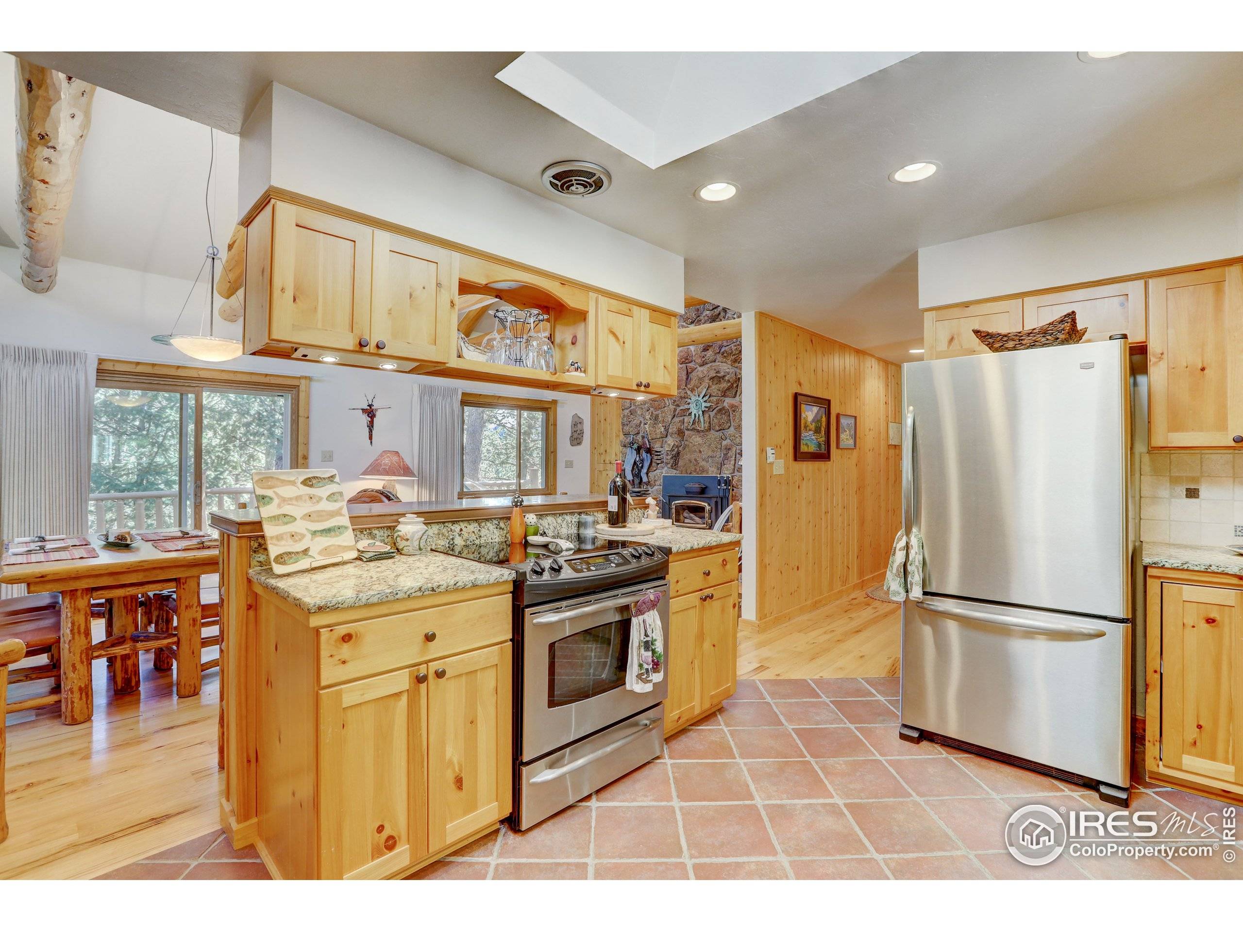 Lyons, CO 80540,751 Hickory Dr