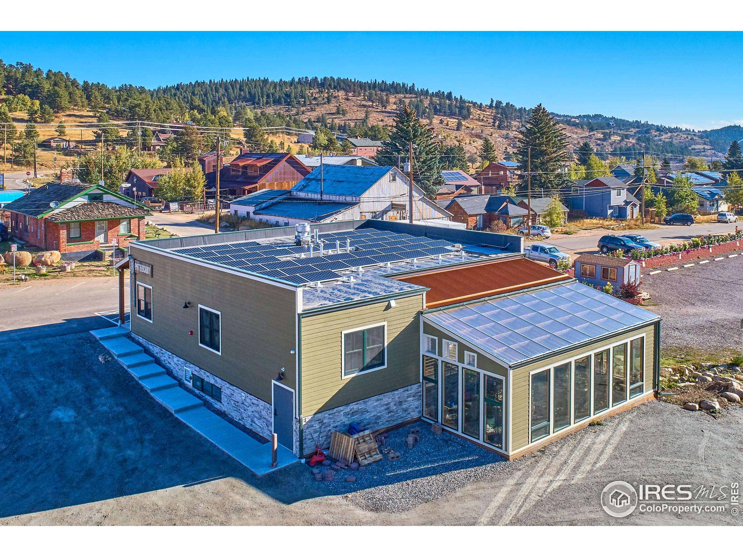 Nederland, CO 80466,92 E 1st St