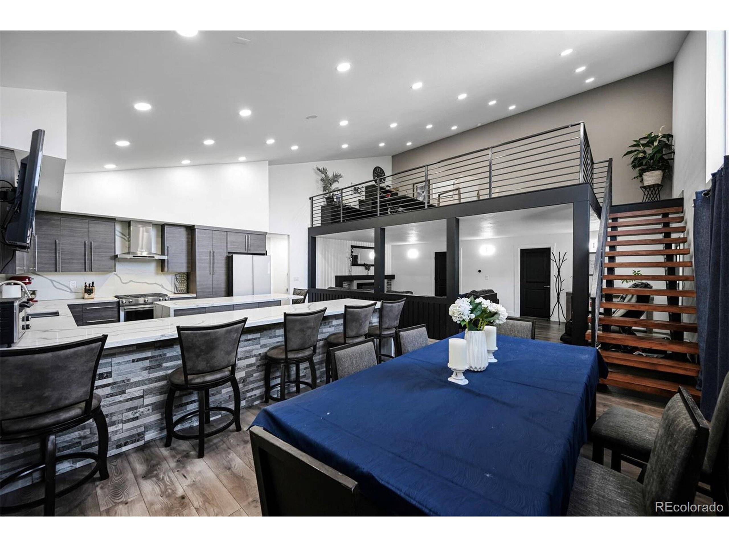 Lakewood, CO 80226,6360 W 1st Ave