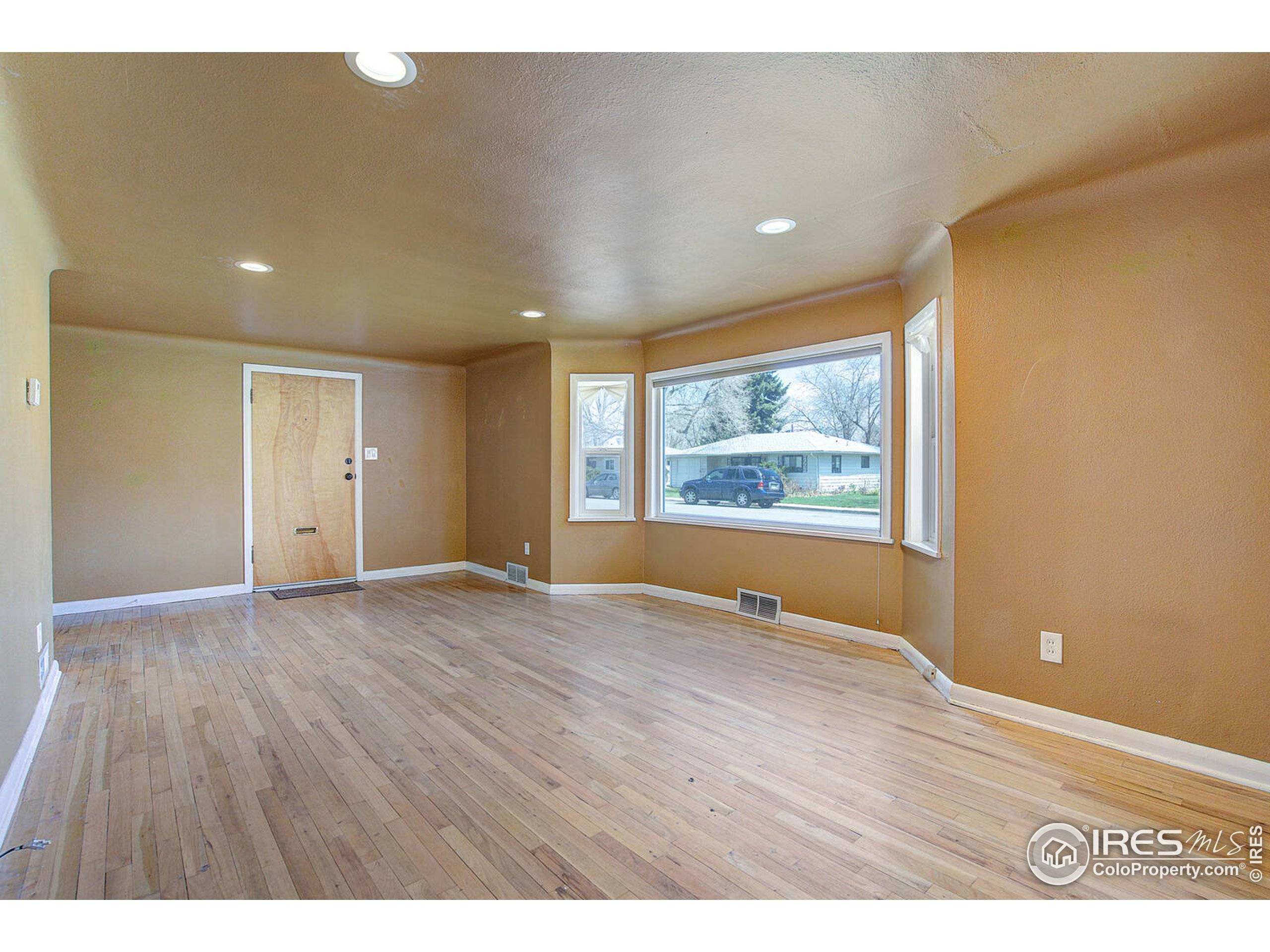 Fort Collins, CO 80521,637 W Coy Dr