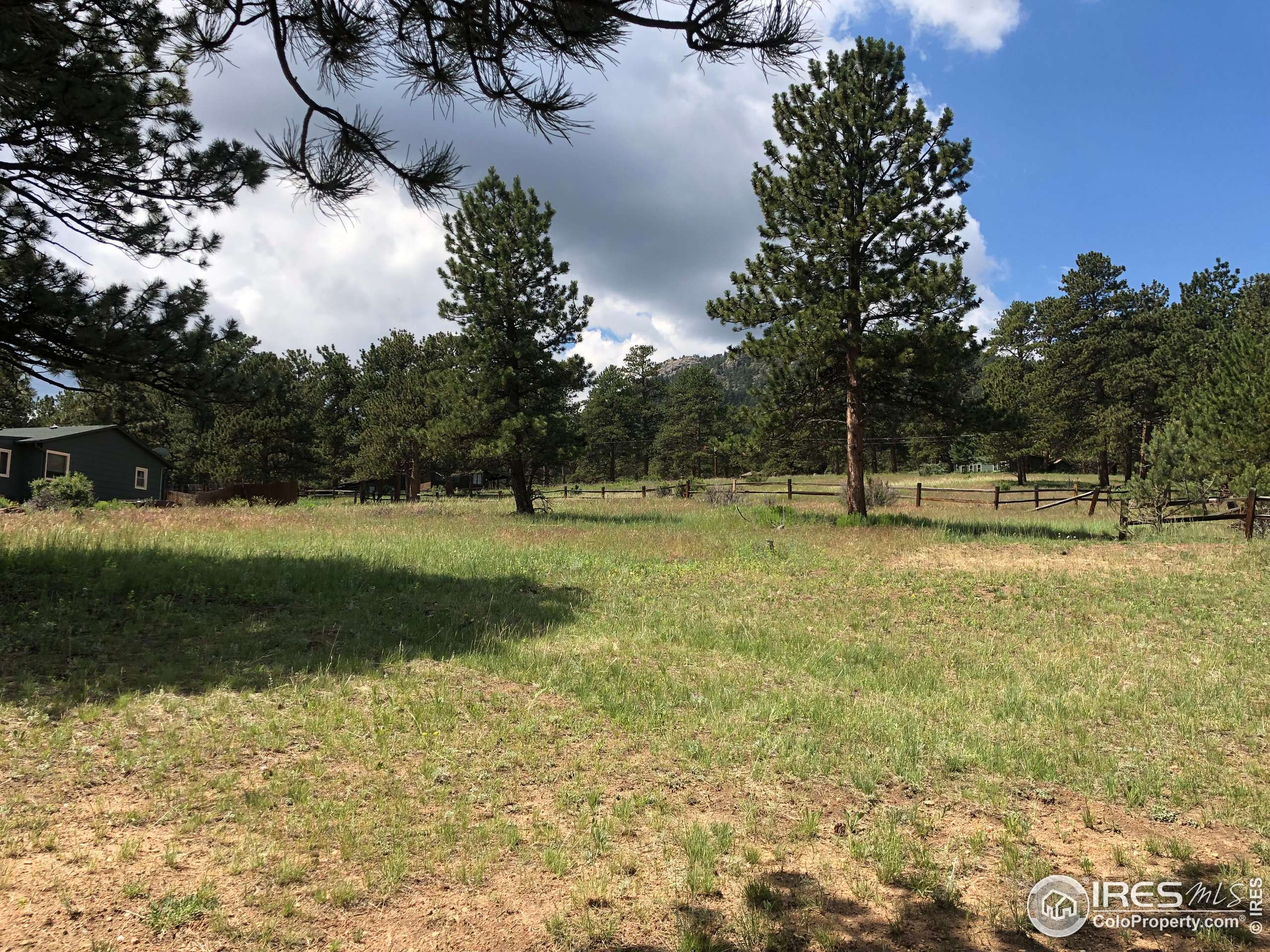 Estes Park, CO 80517,0 Saint Vrain Ln