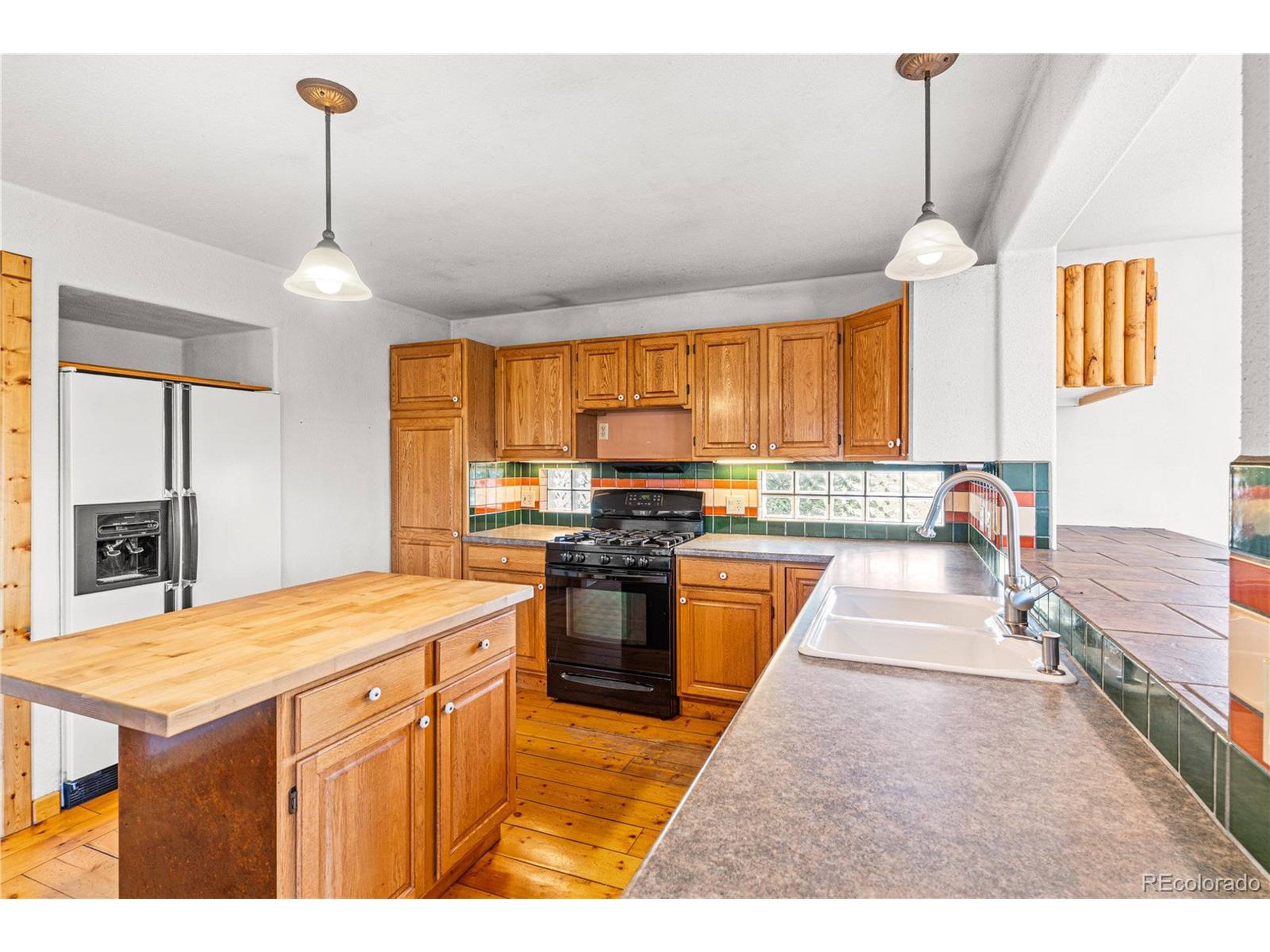 Westcliffe, CO 81252,105 Commanche Rd
