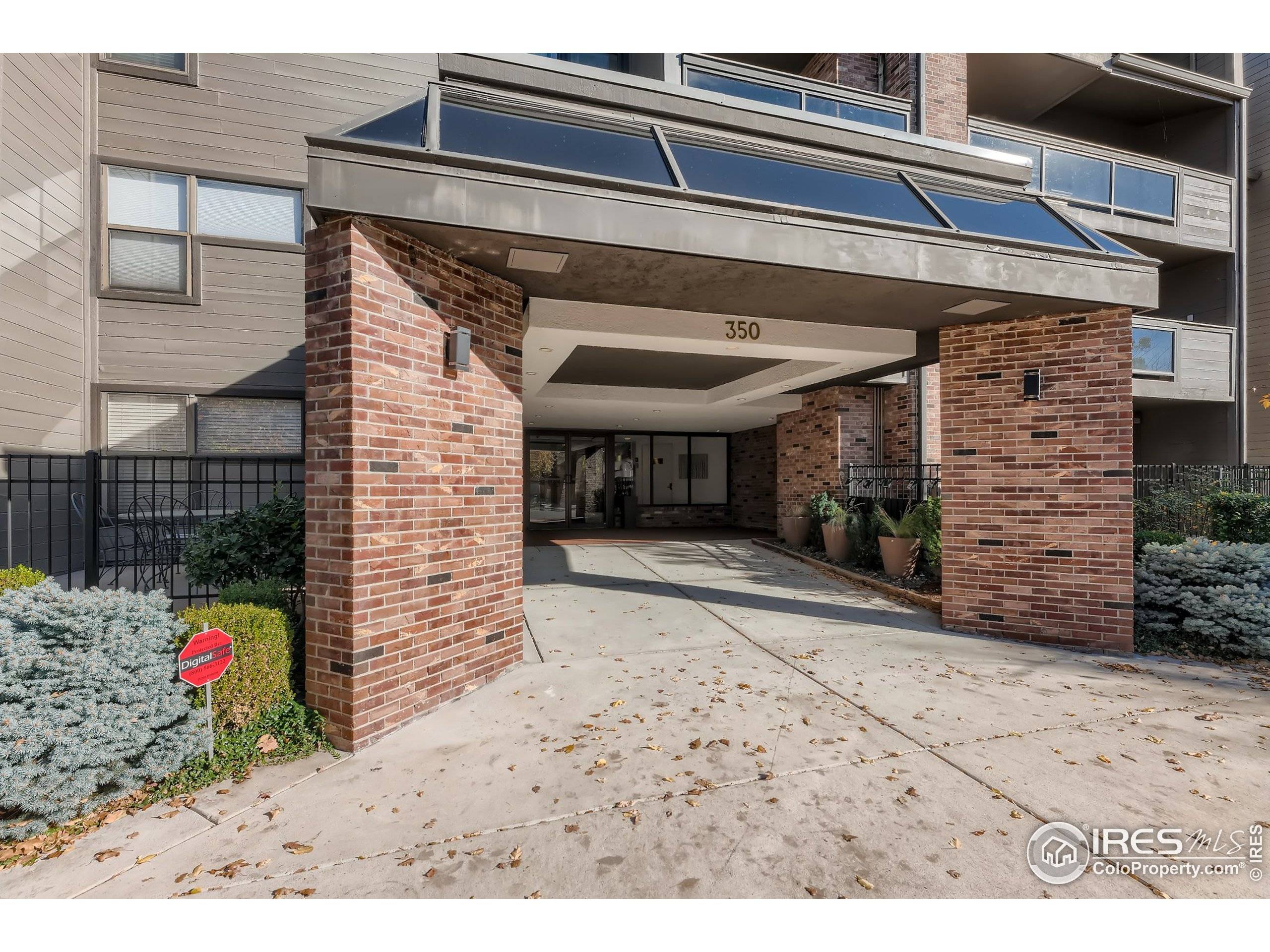 Denver, CO 80206,350 Detroit St #302