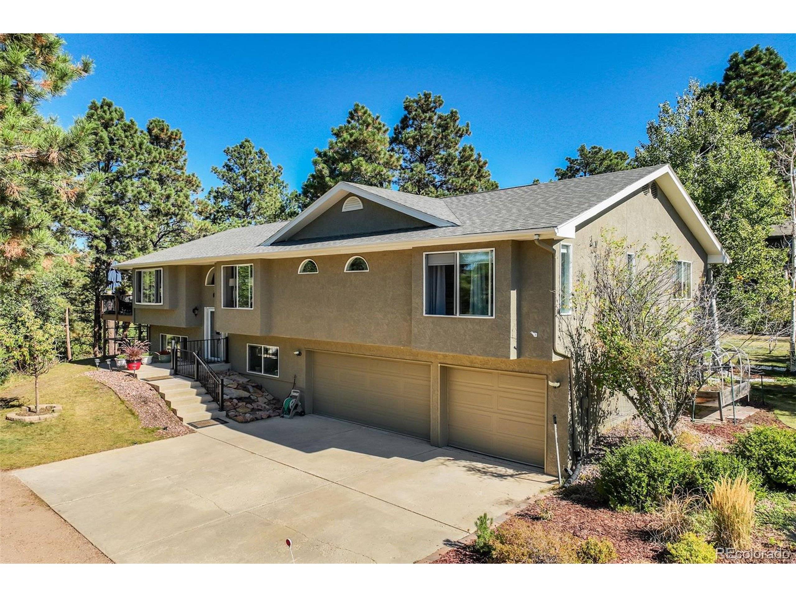 Monument, CO 80132,1306 Meadowlake Way