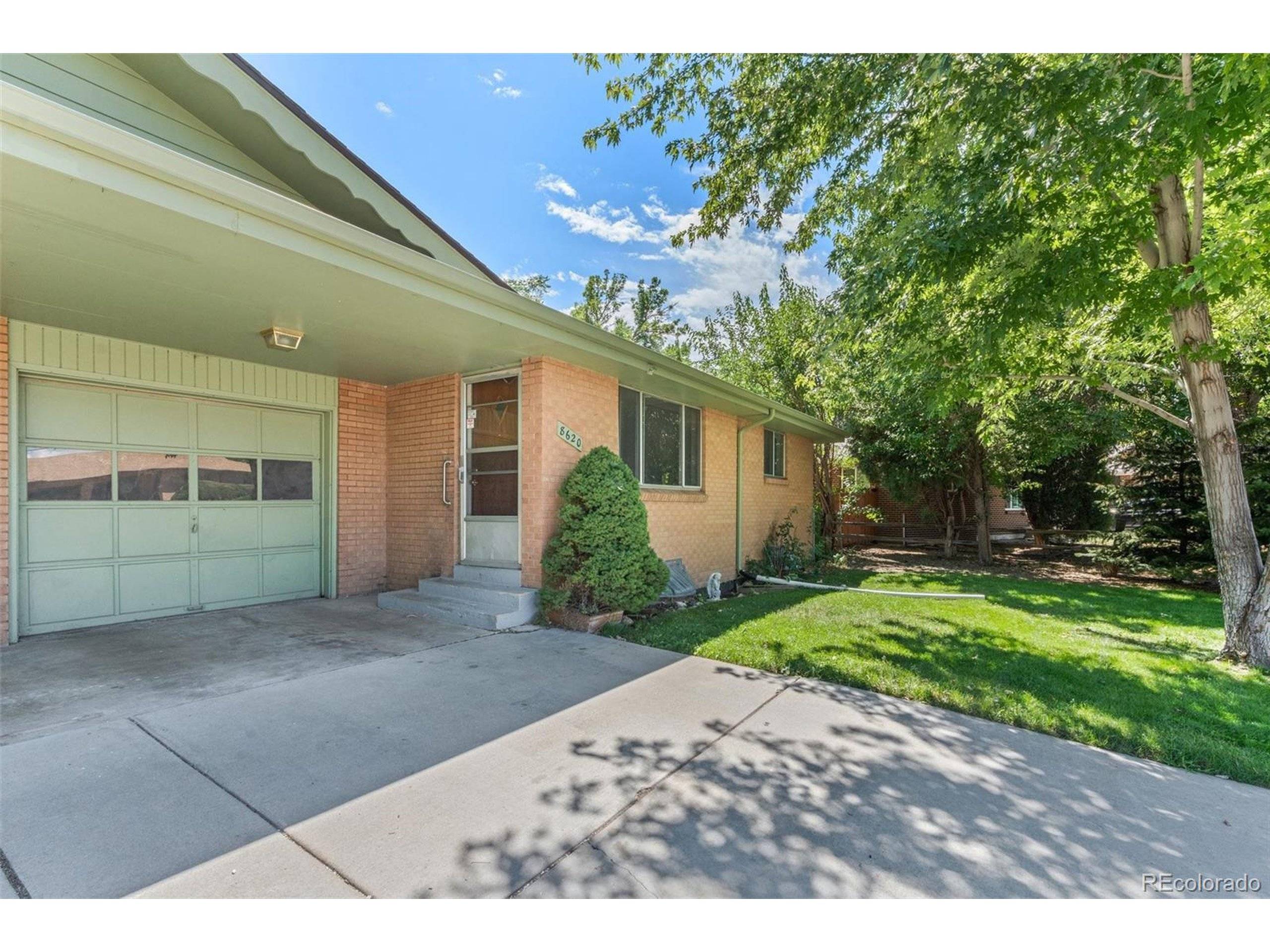 Wheat Ridge, CO 80033,8610 W 32nd Pl