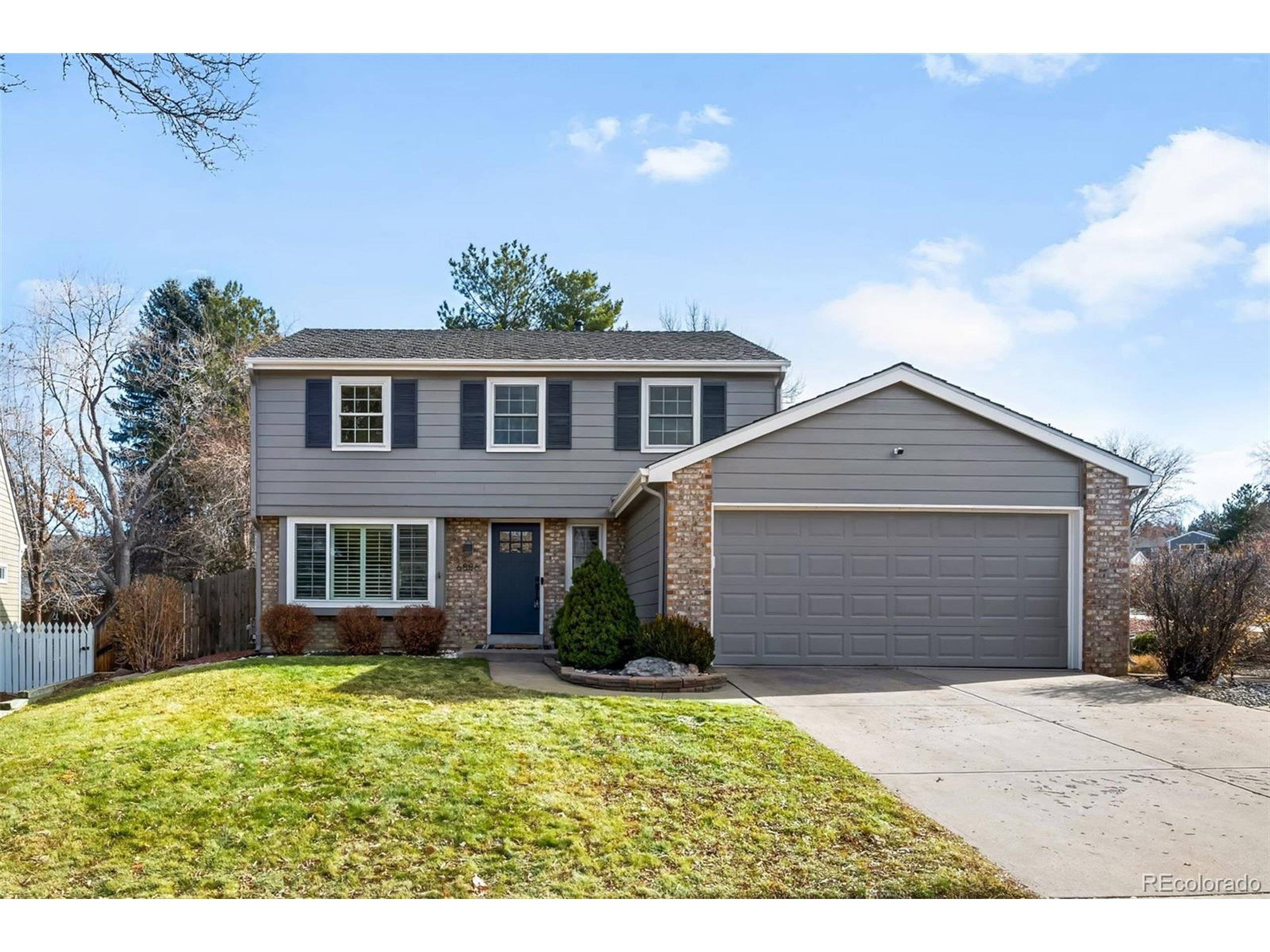 Centennial, CO 80112,6886 S Locust Ct