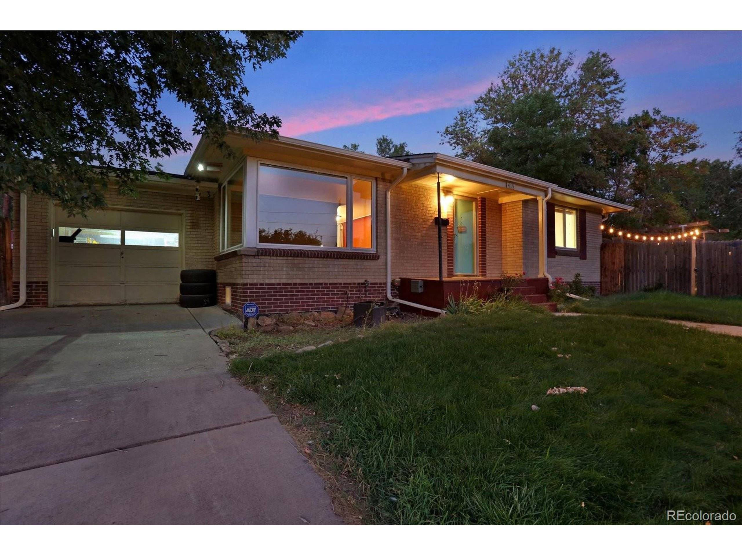 Golden, CO 80401,419 Sunset Dr