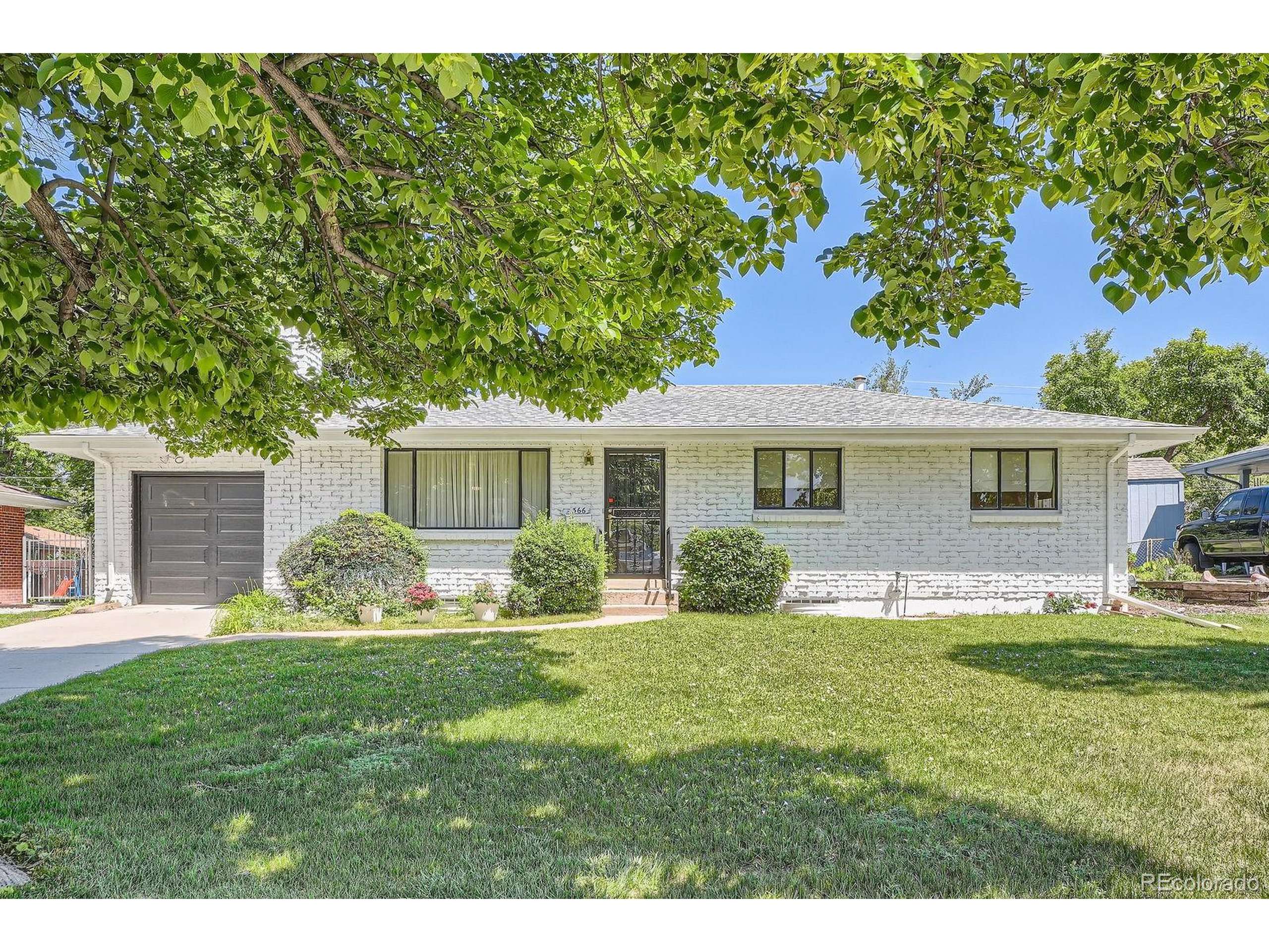 Aurora, CO 80010,366 Kenton St