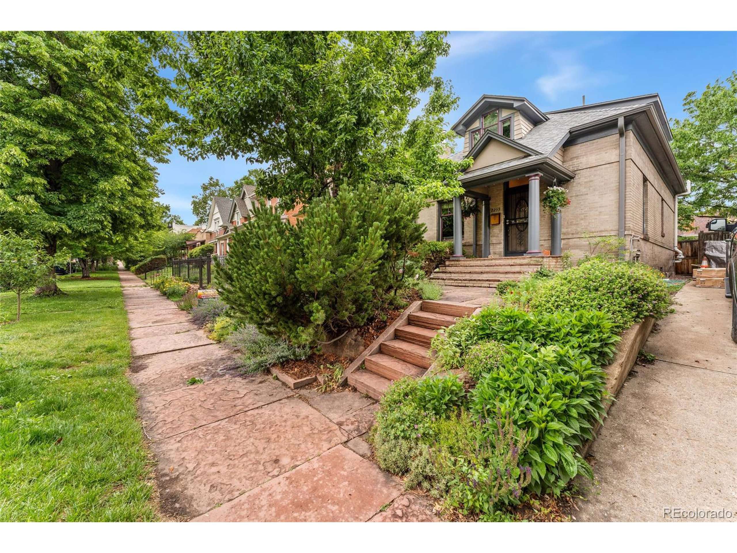 Denver, CO 80205,2253 N Williams St