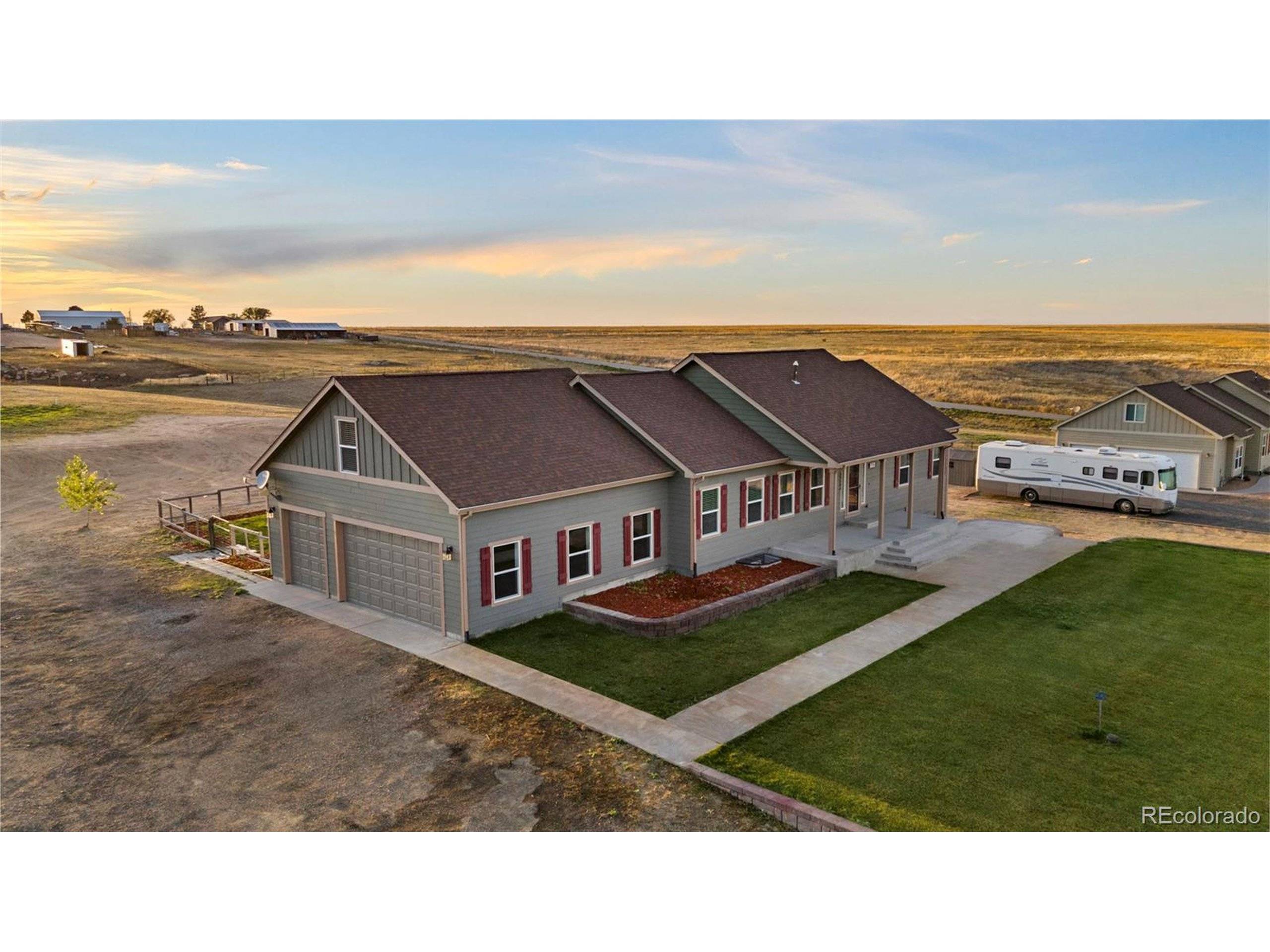 Strasburg, CO 80136,59304 E Commanche Way