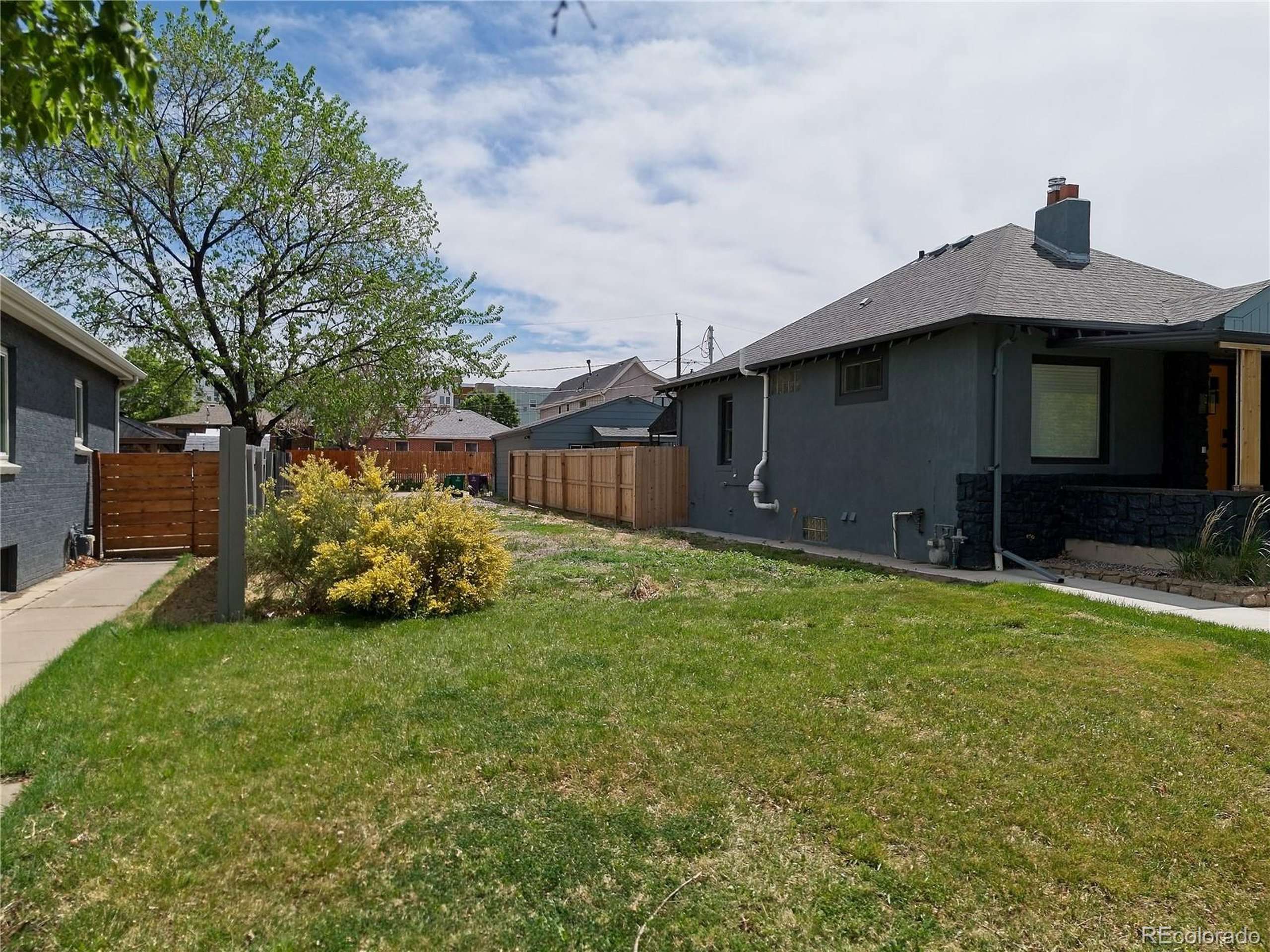 Denver, CO 80205,3728 N Vine St