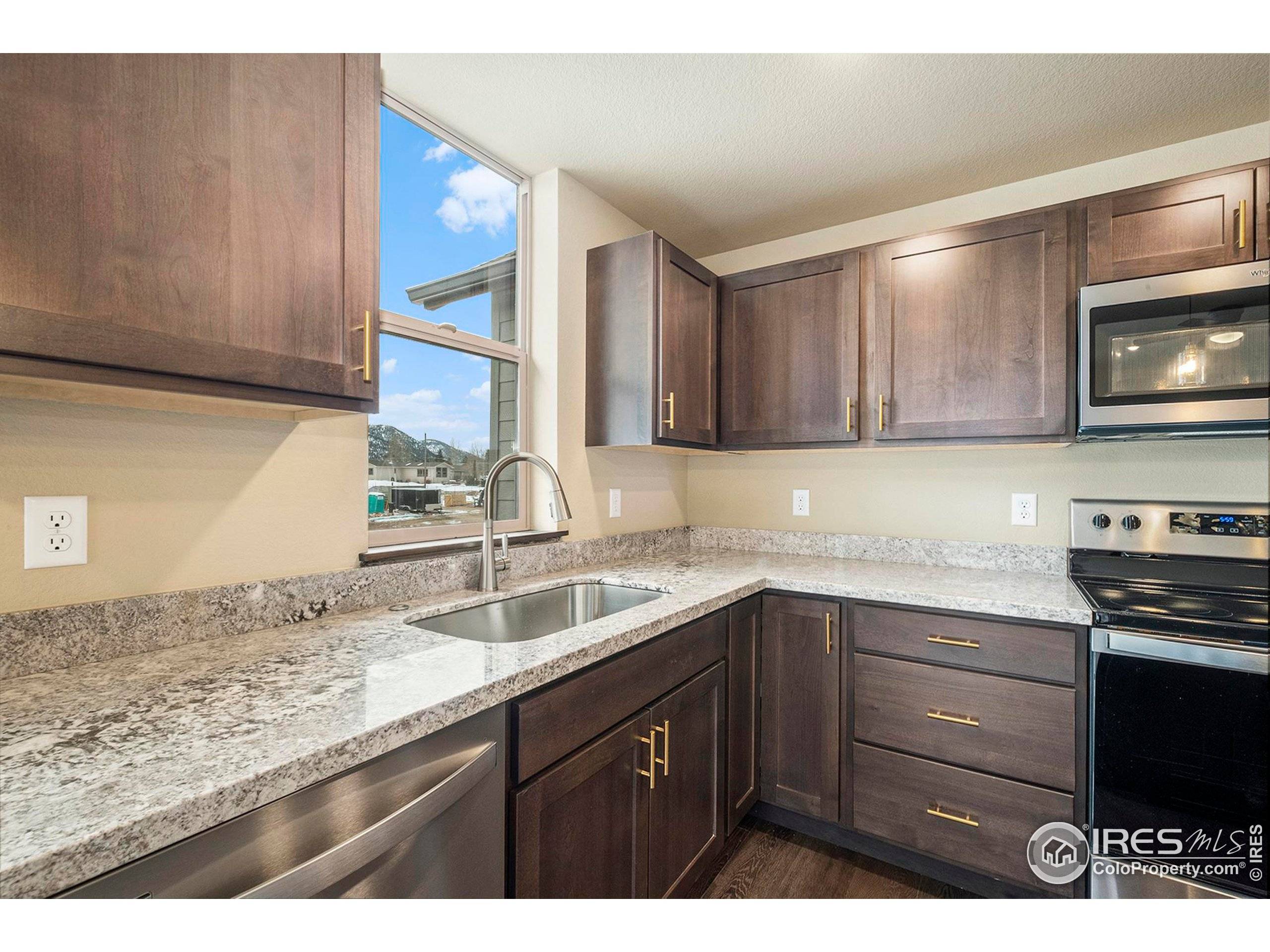 Estes Park, CO 80517,1768 Wildfire Rd #202