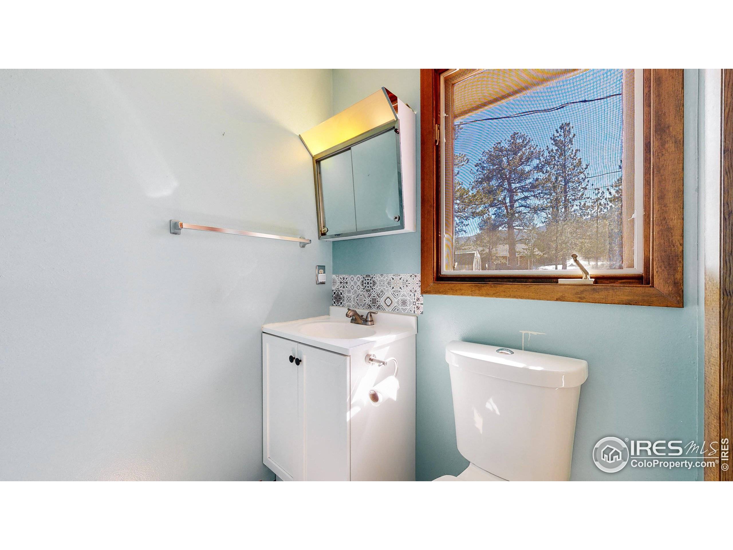 Estes Park, CO 80517,2195 Carriage Dr