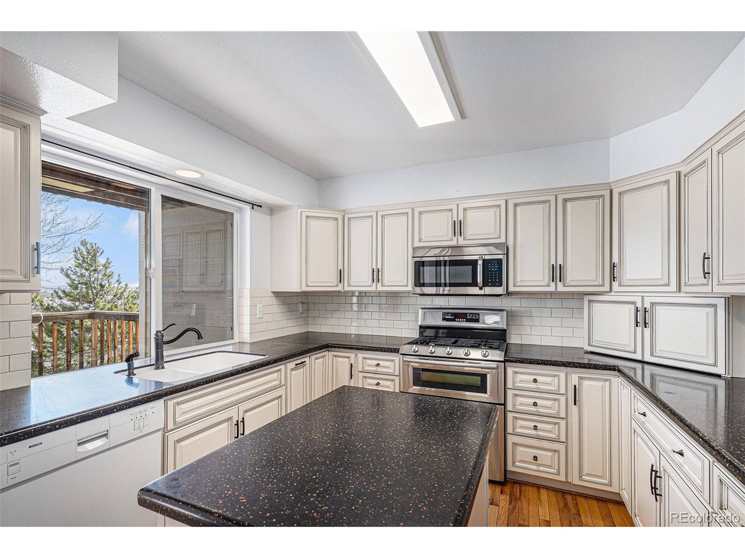 Denver, CO 80236,4624 S Newton St