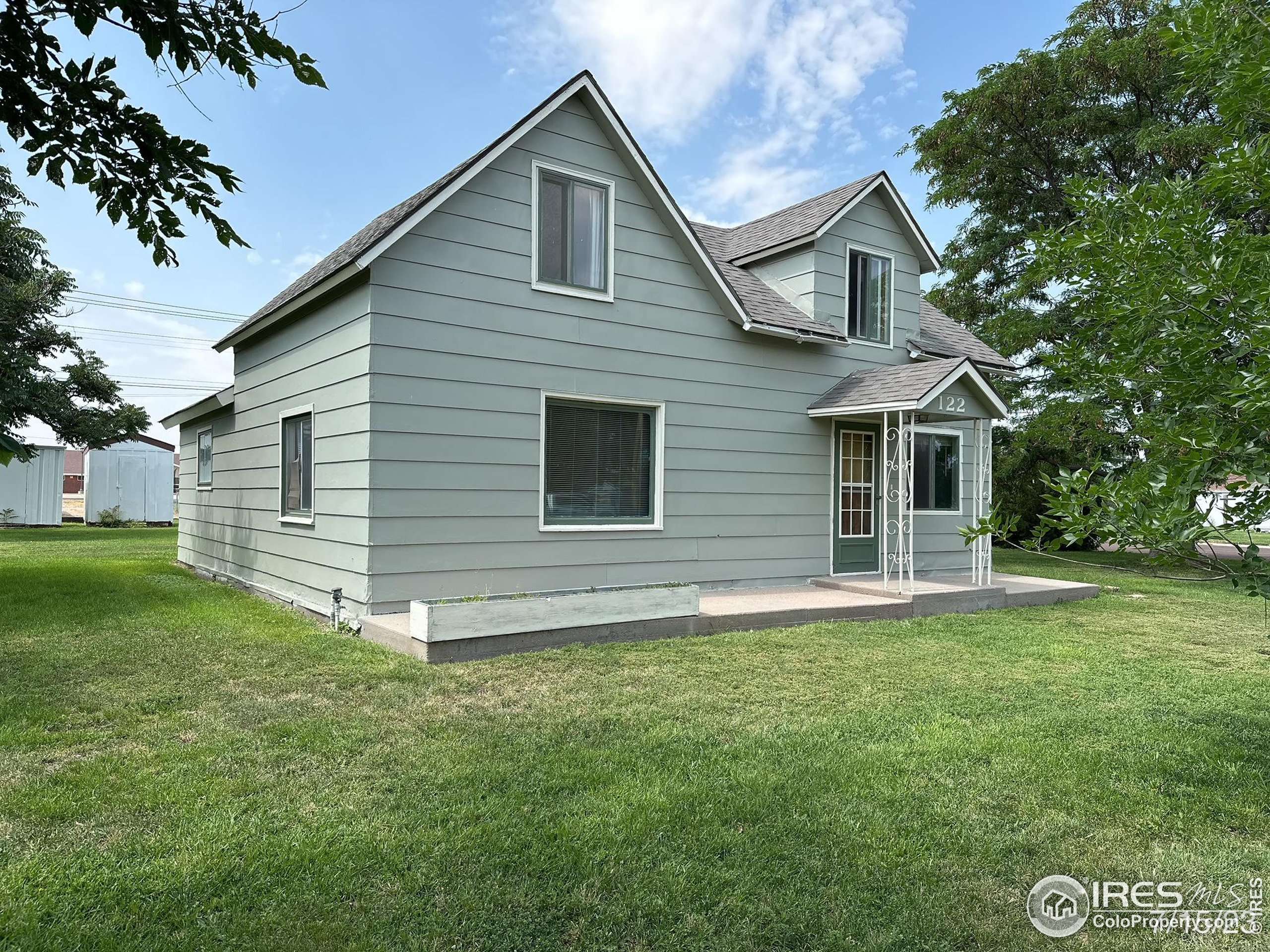 Julesburg, CO 80737,122 E 8th St