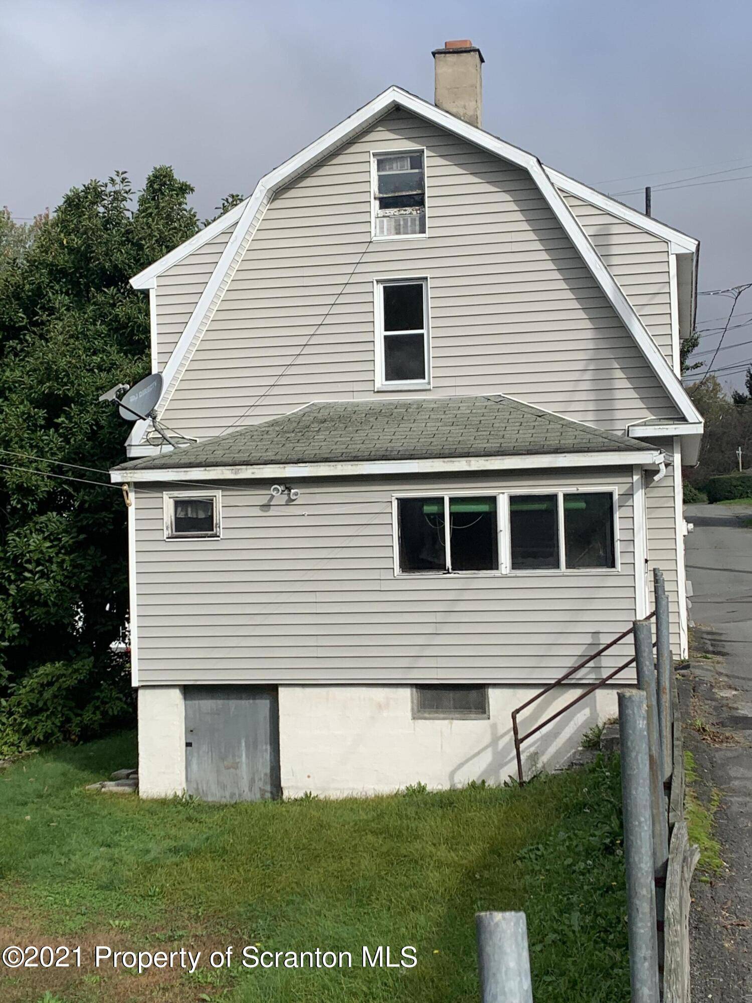 Simpson, PA 18407,15 Midland St