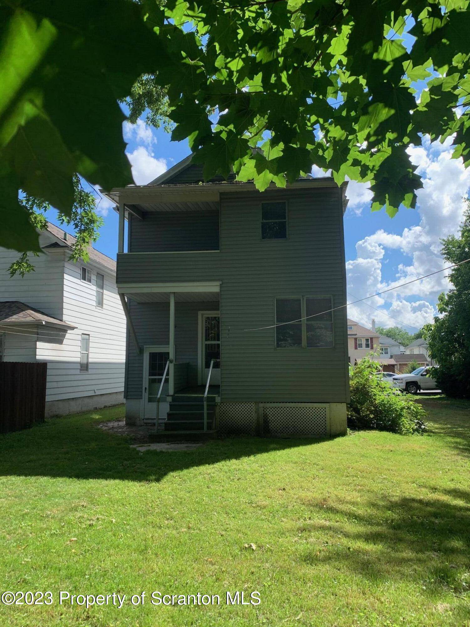 Olyphant, PA 18447,112 Lynch St