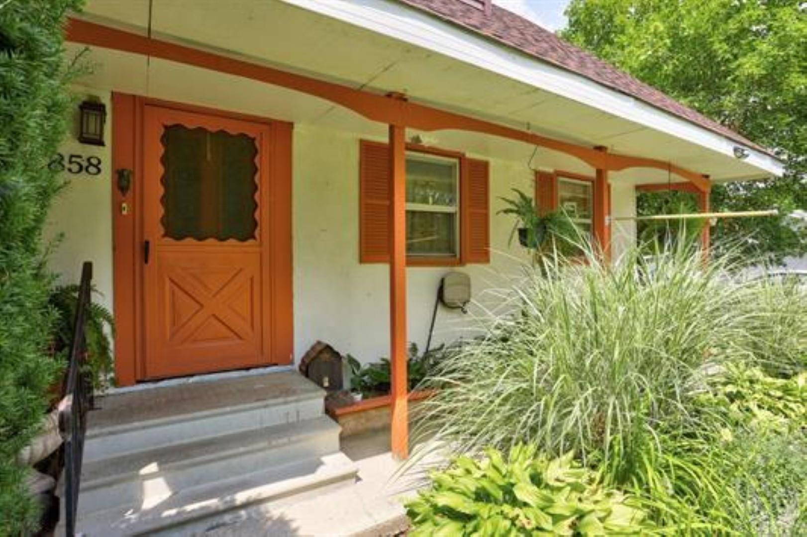 Saginaw, MI 48604,858 Commonwealth Street