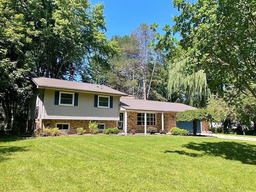 Thomas, MI 48609,1825 Thunderbird Drive