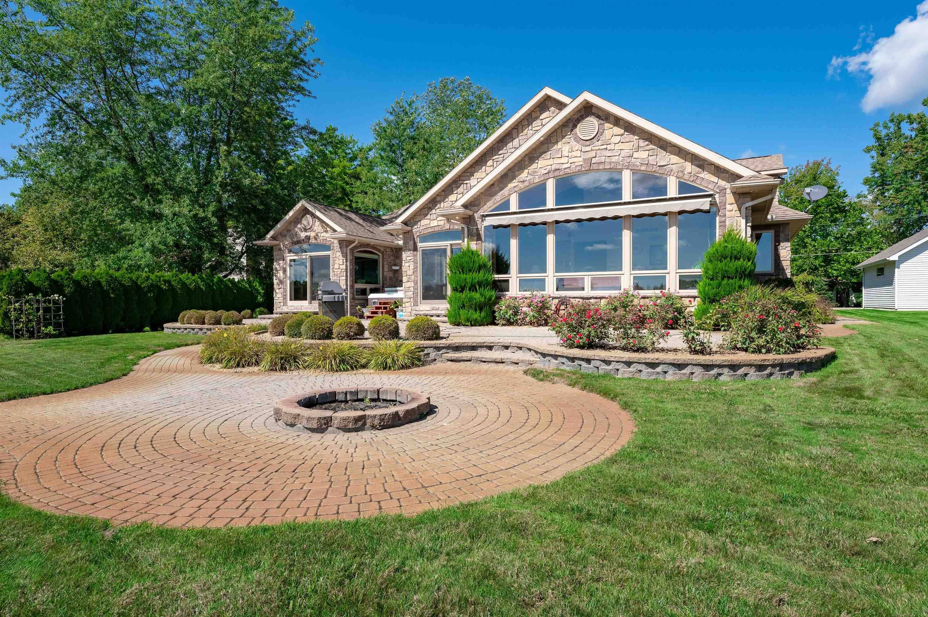 Beaverton, MI 48612,5323 S Pine Street