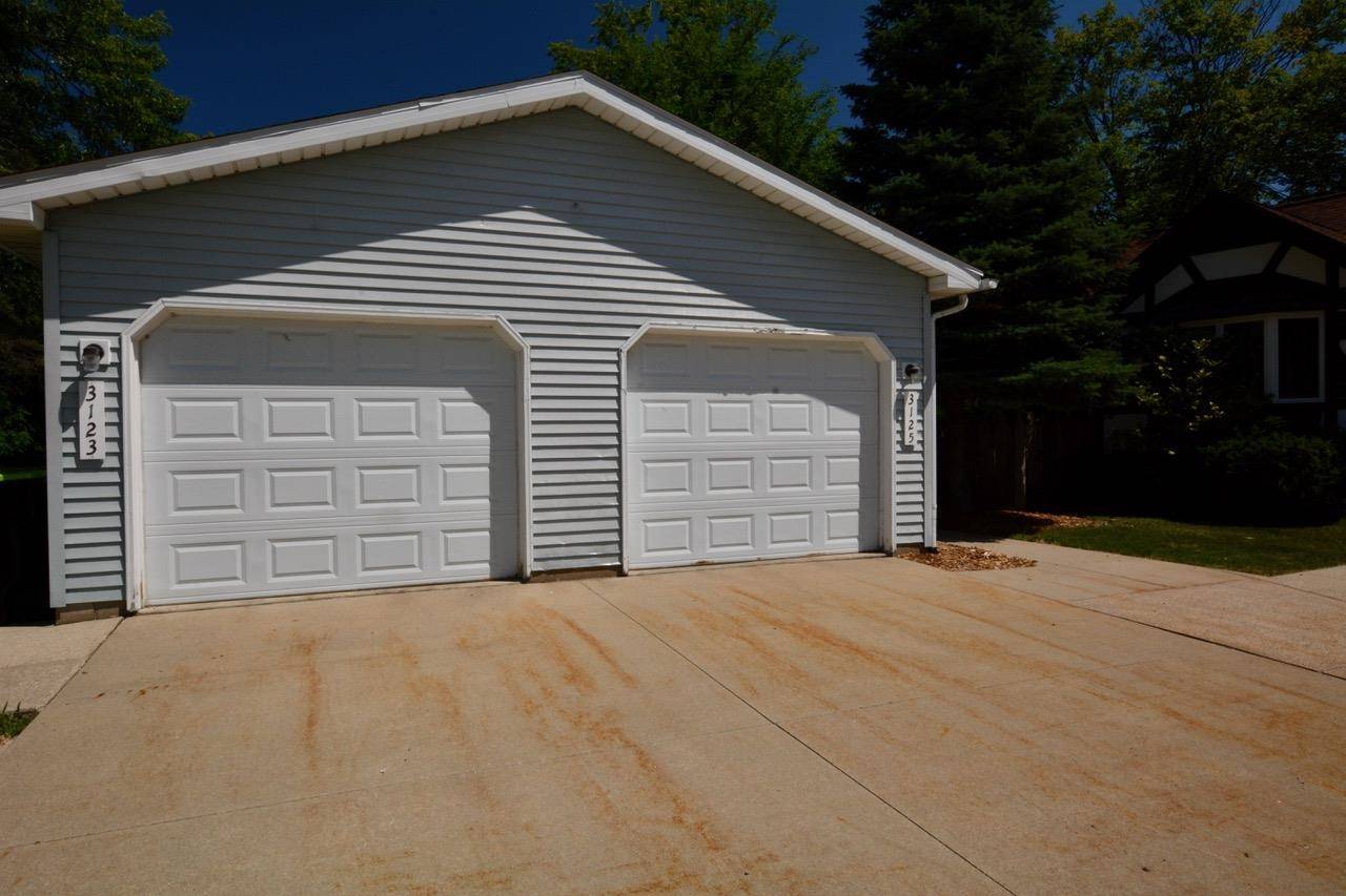 Midland, MI 48642,3119-3125 Beech Street
