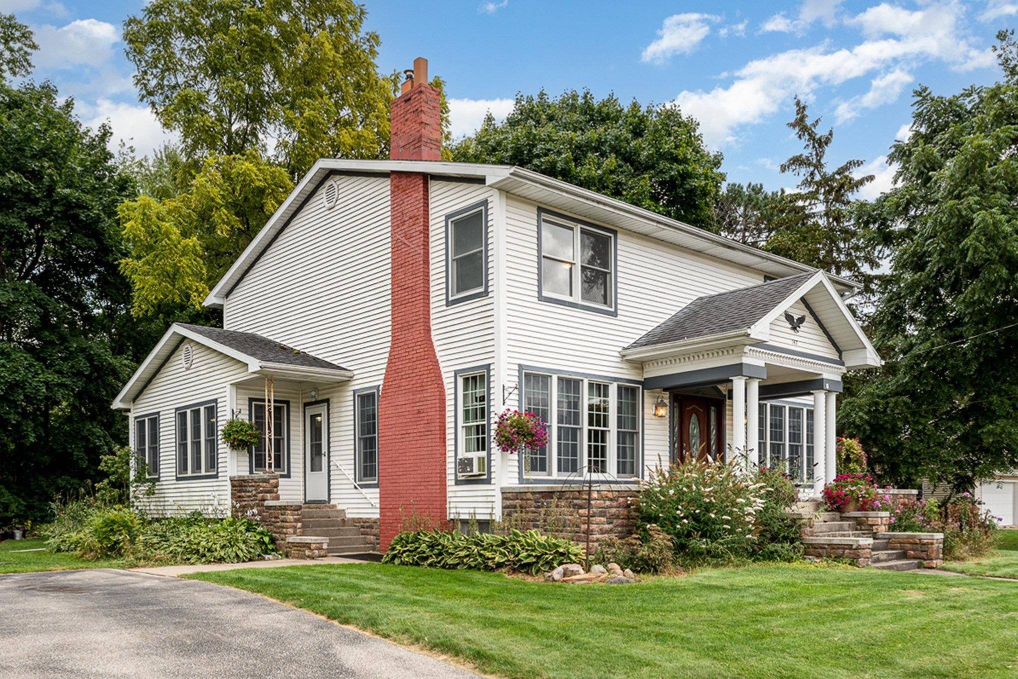 Freeland, MI 48623,147 S 7th Street