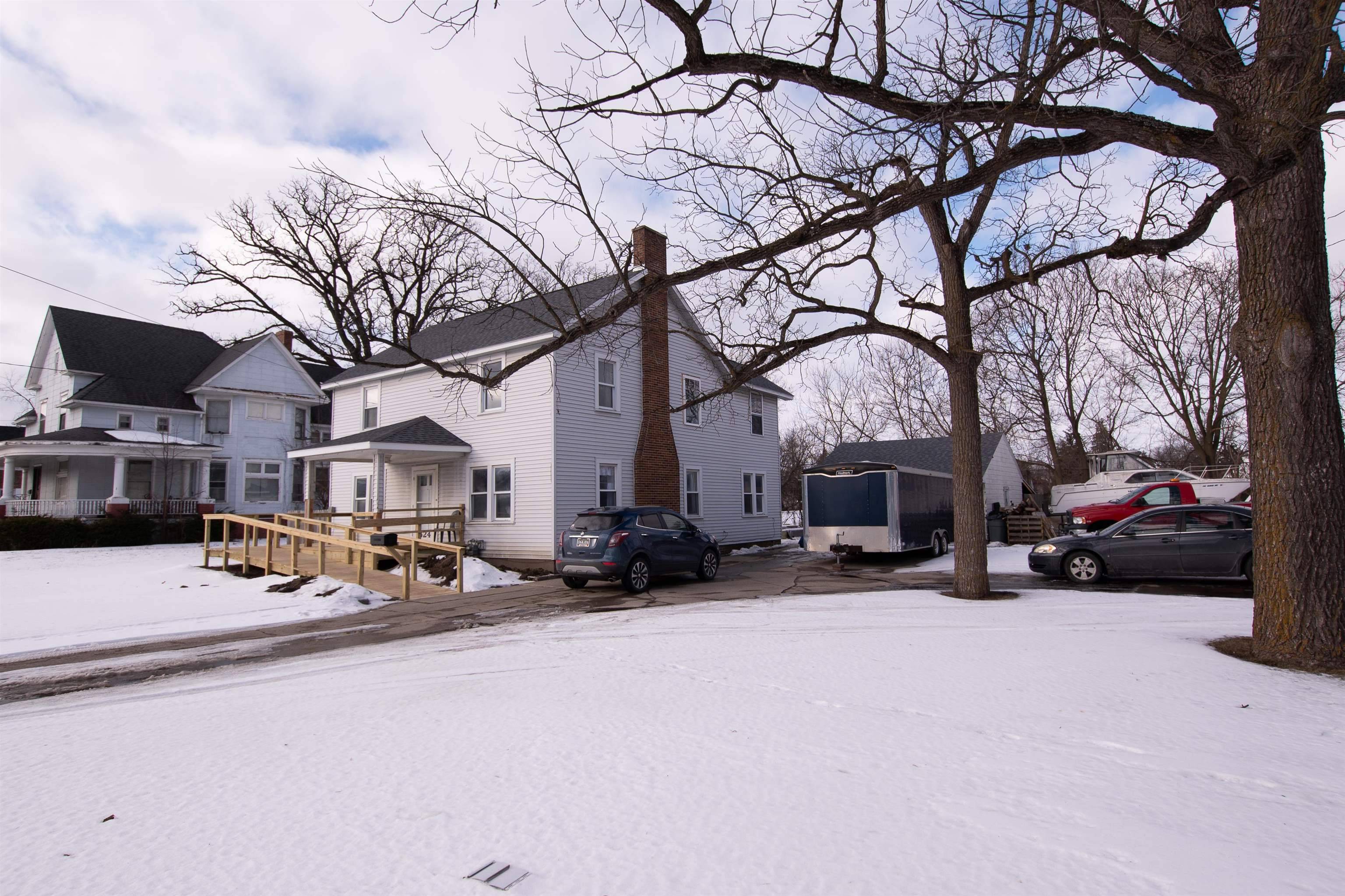 Saginaw, MI 48602,1624 Gratiot Avenue