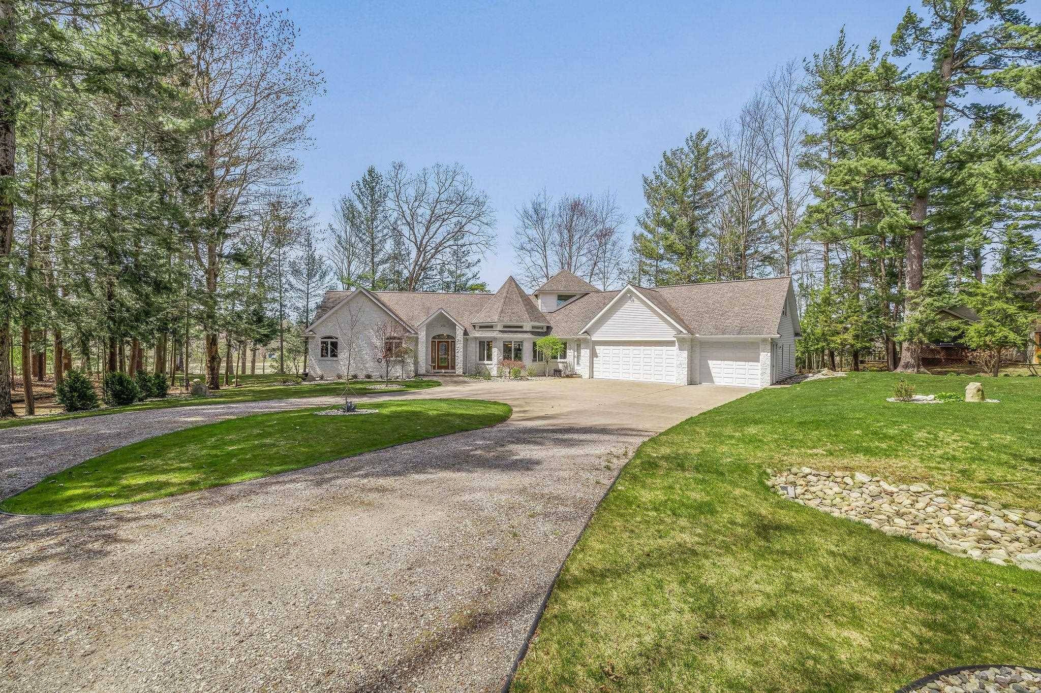 Sanford, MI 48657,5733 N Enchanted Forest Drive