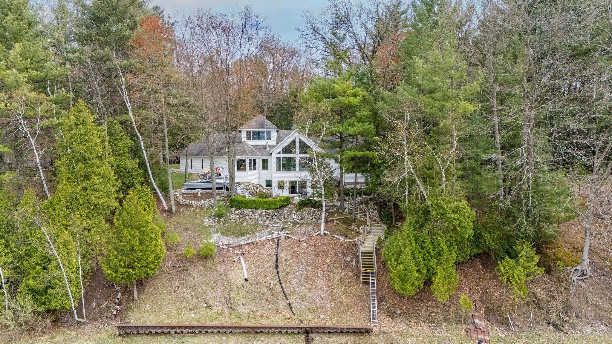 Sanford, MI 48657,5733 N Enchanted Forest Drive