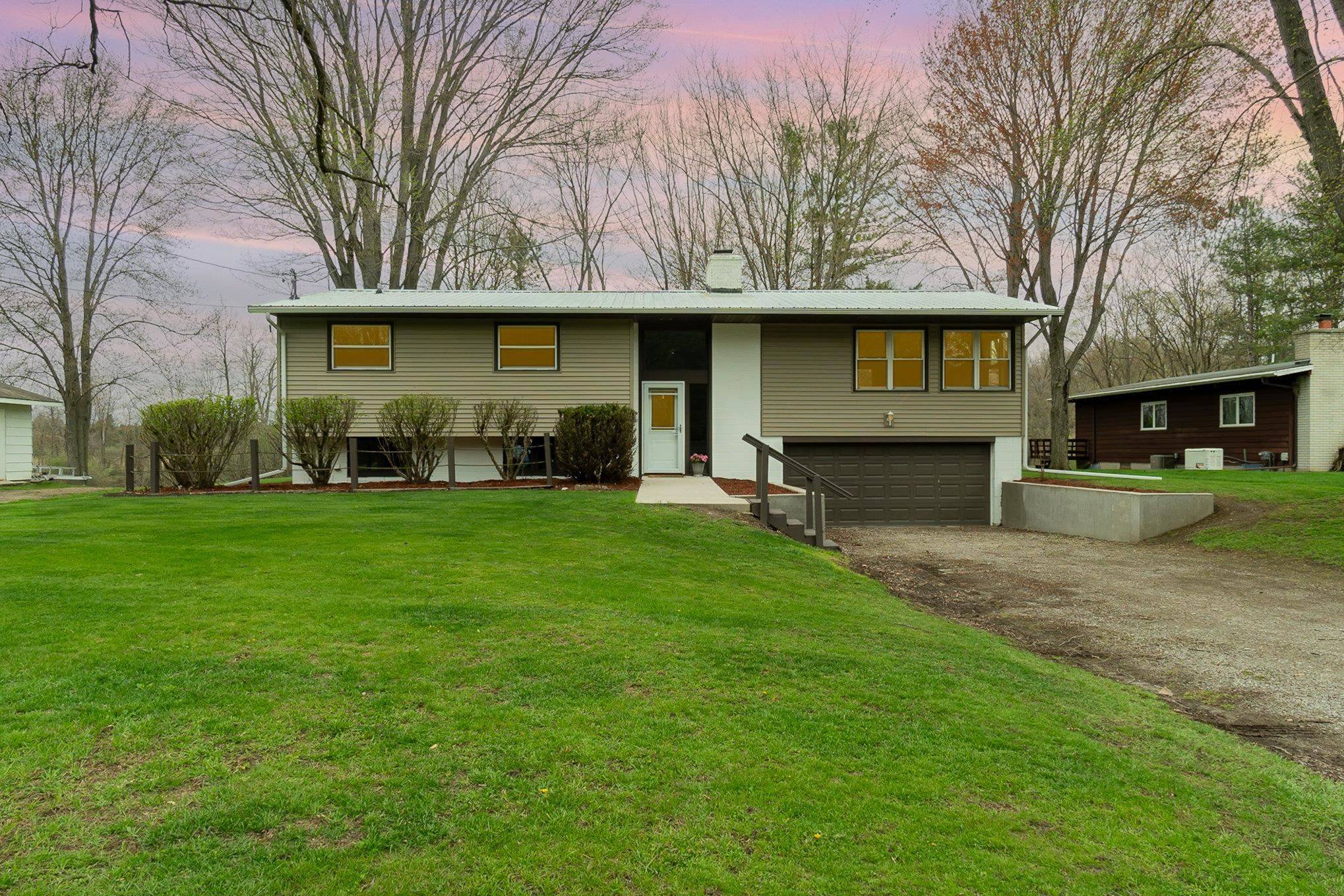 Midland, MI 48640,1983 Penrod Road