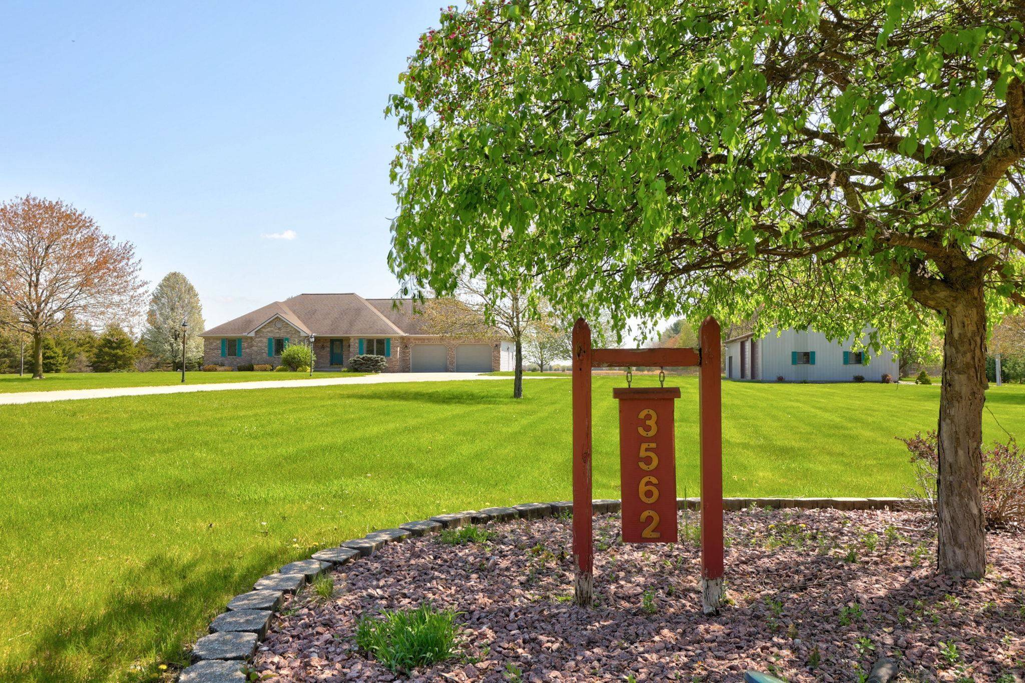Freeland, MI 48623,3562 N Gleaner Road