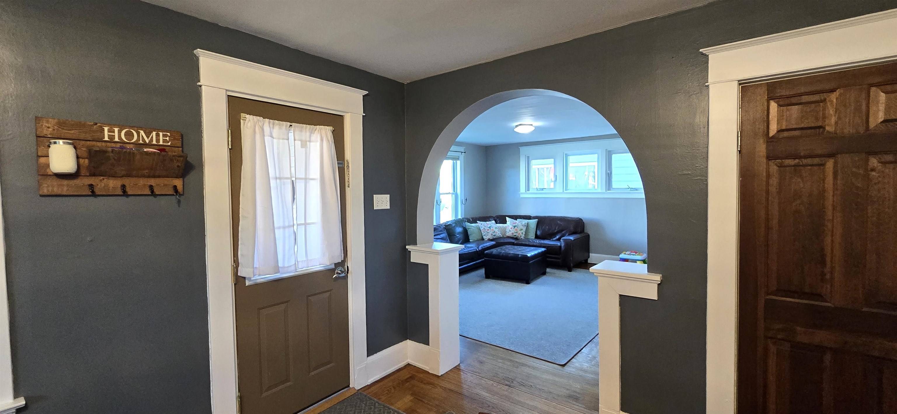 Bay City, MI 48708,814 S Farragut Street