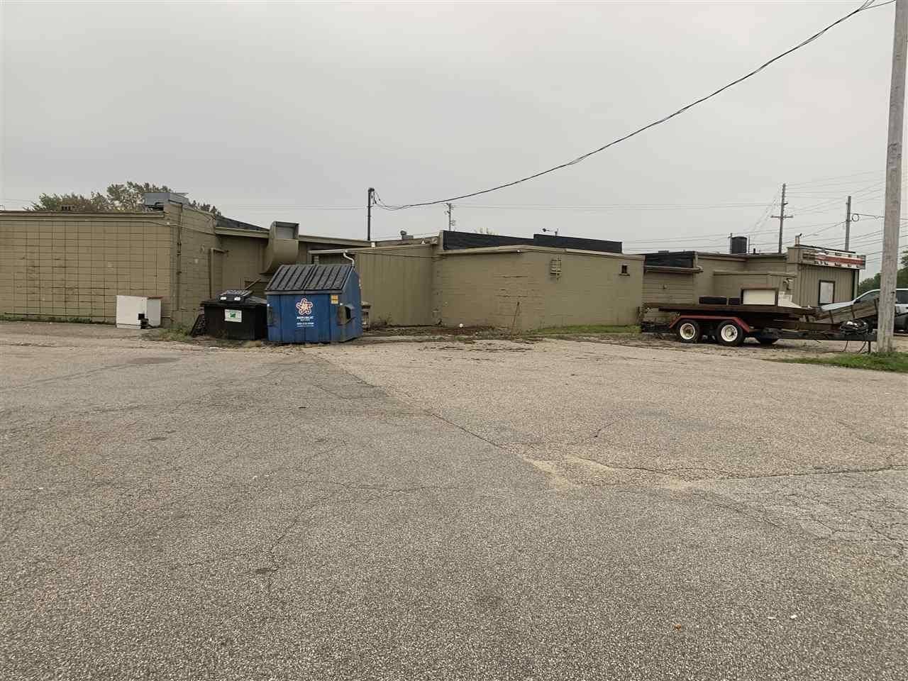 Midland, MI 48642,1701 & 1703 Bay City Road
