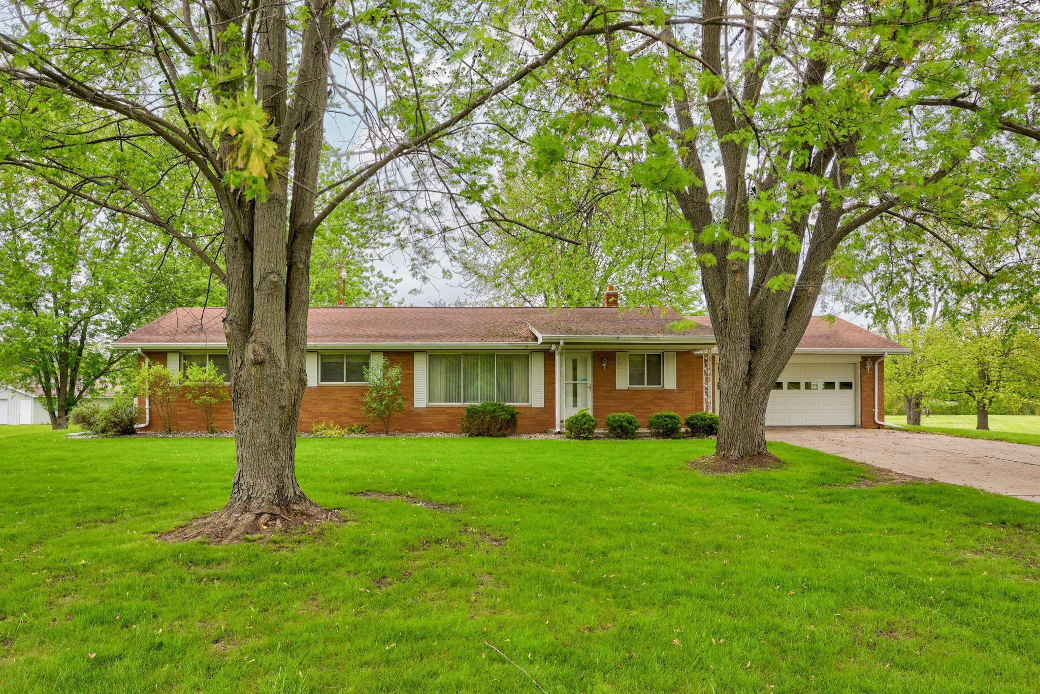 Freeland, MI 48623,5354 N River Road