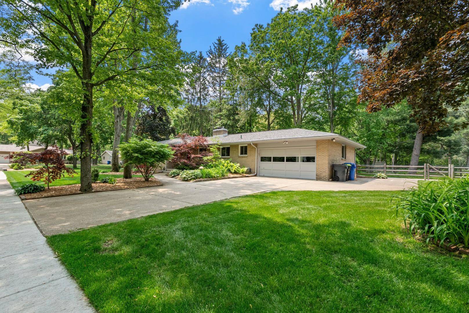 Midland, MI 48642,5203 Bloomfield Drive
