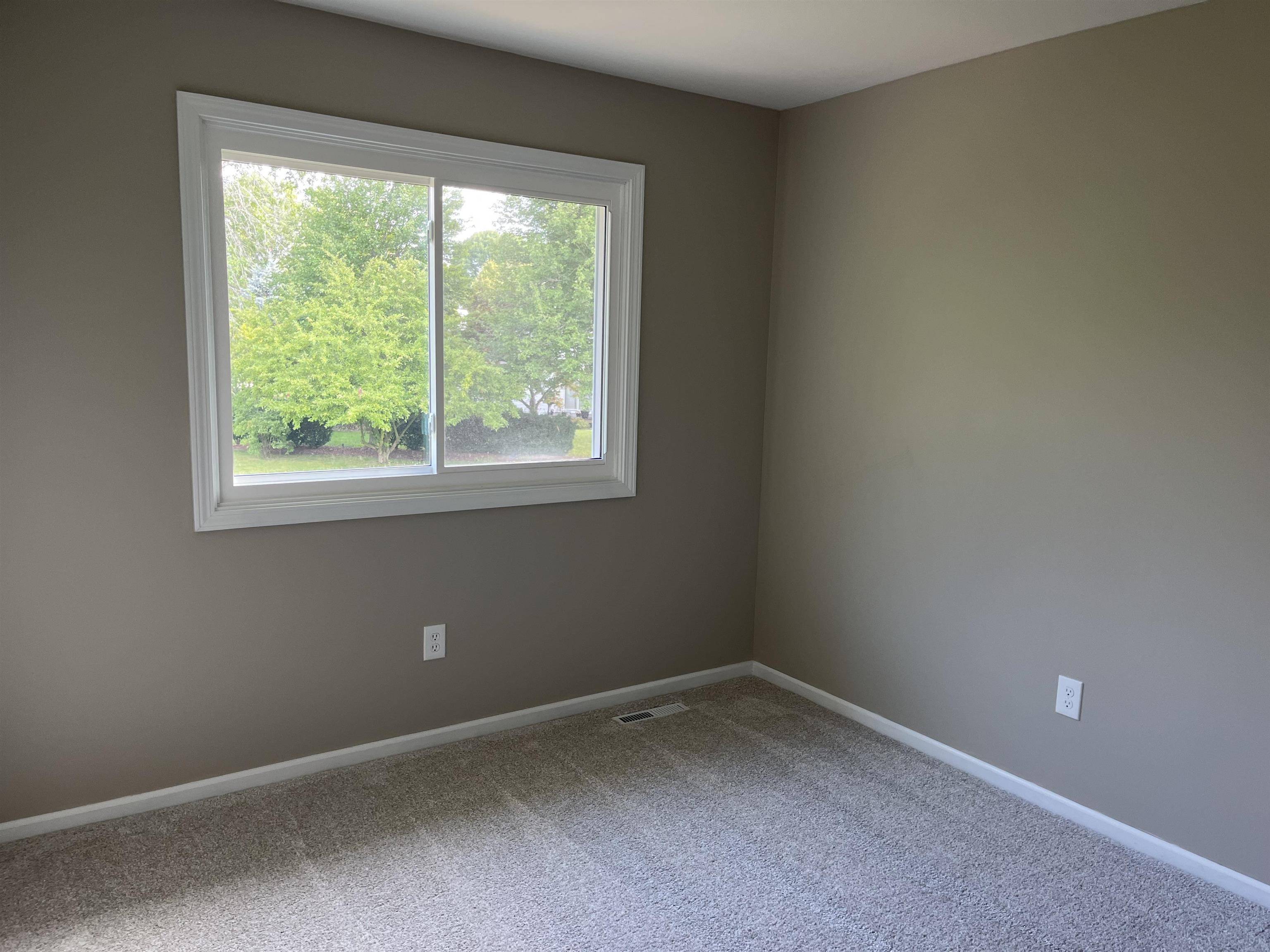 Midland, MI 48642,315 E CHAPEL Lane