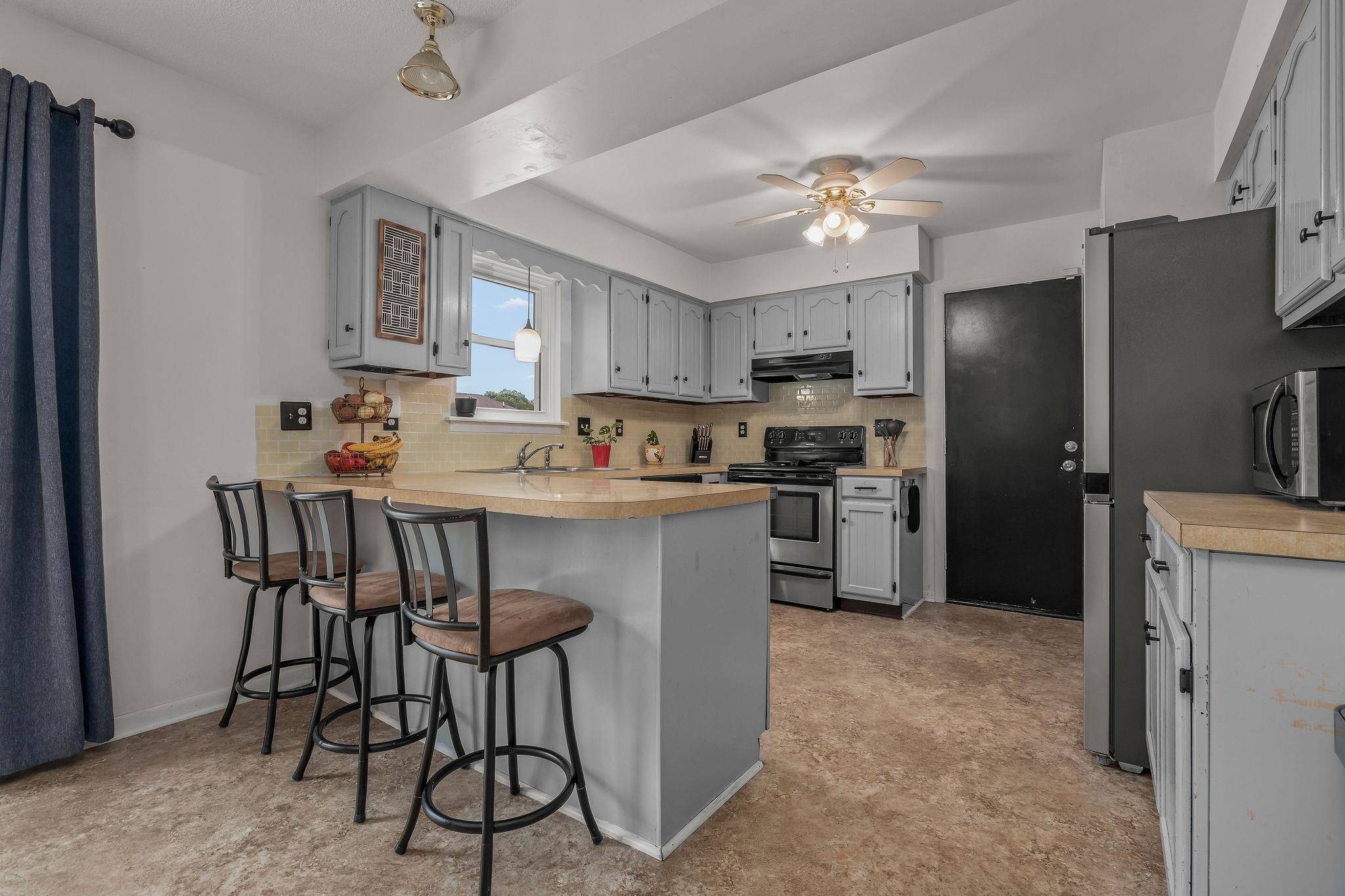 Saginaw, MI 48601,2879 Briarwood Drive