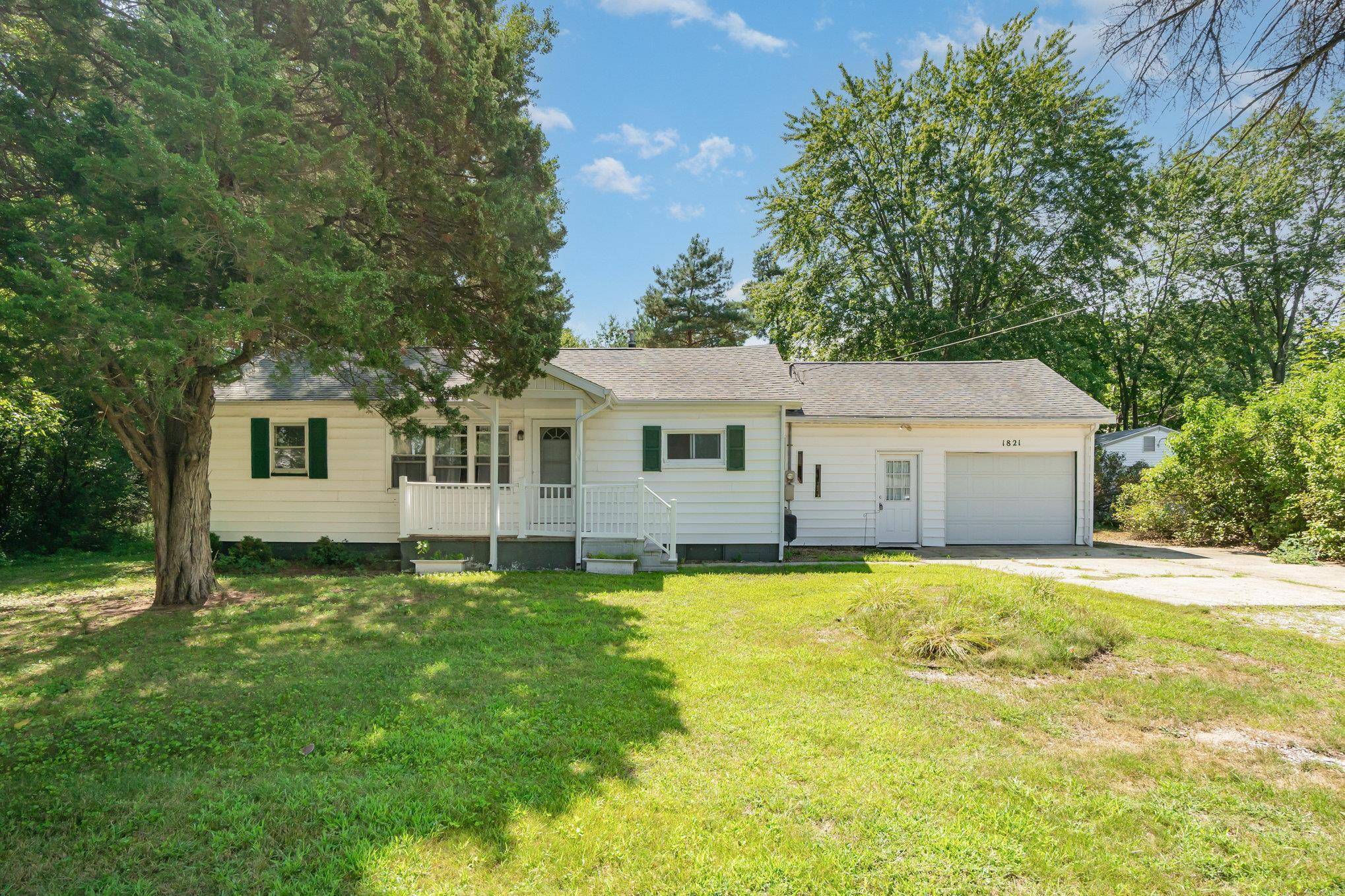 Midland, MI 48642,1821 W Wackerly Street