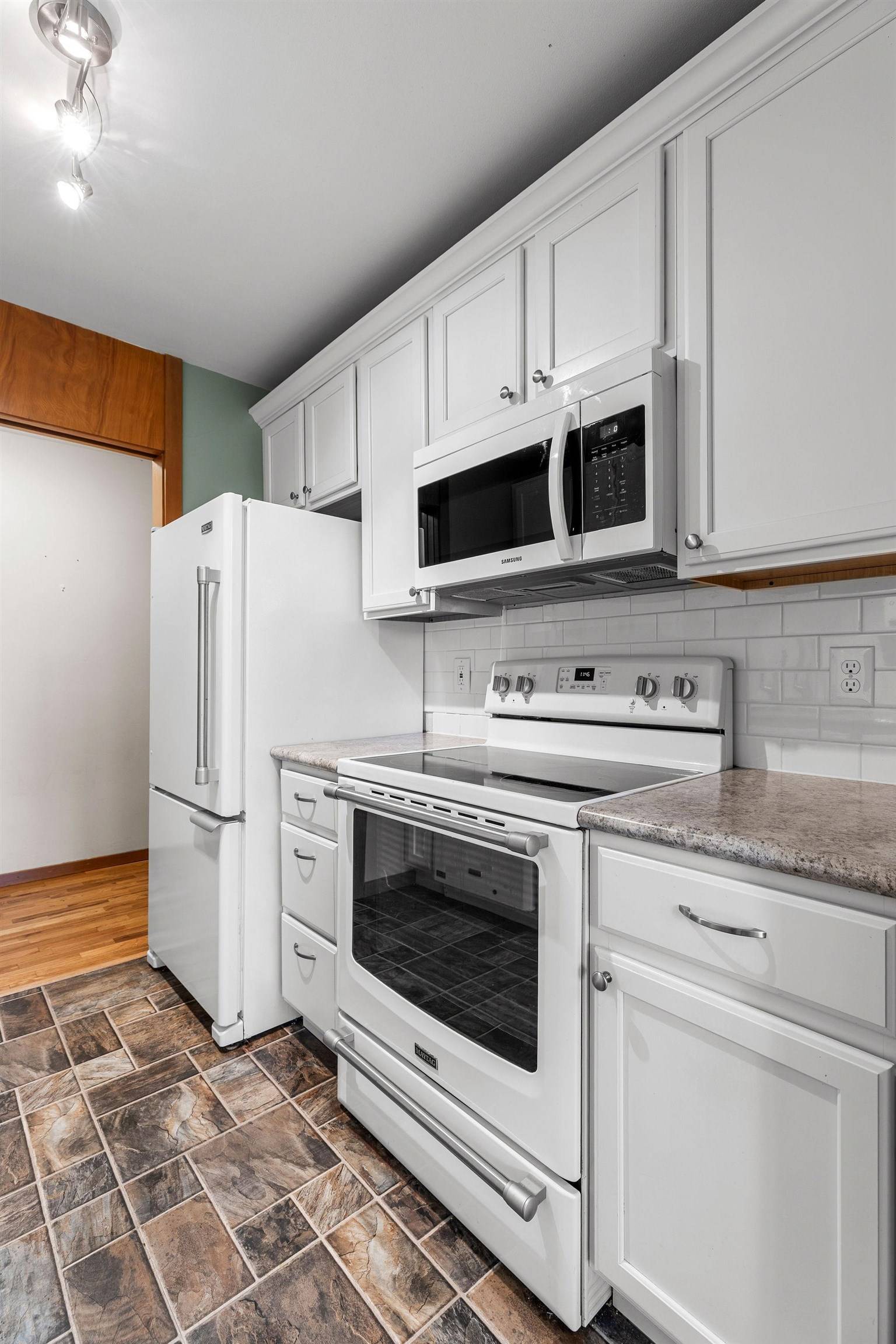 Midland, MI 48640,2119 Bayliss Street