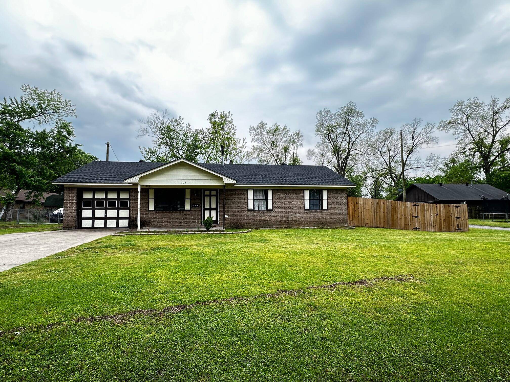 Dardanelle, AR 72834,303 Perry Street