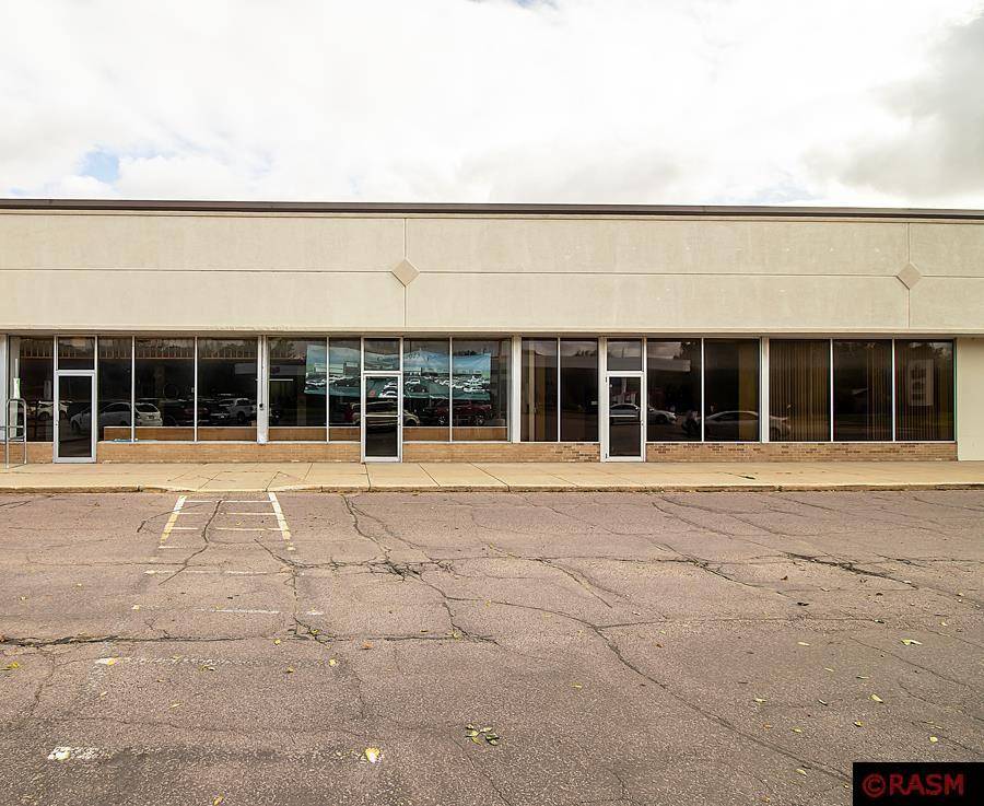 New Ulm, MN 56073,2015 S Broadway Street