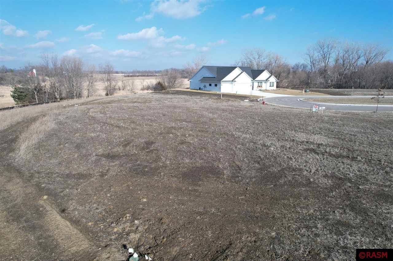 Mankato, MN 56001,1022 Bitterend Circle