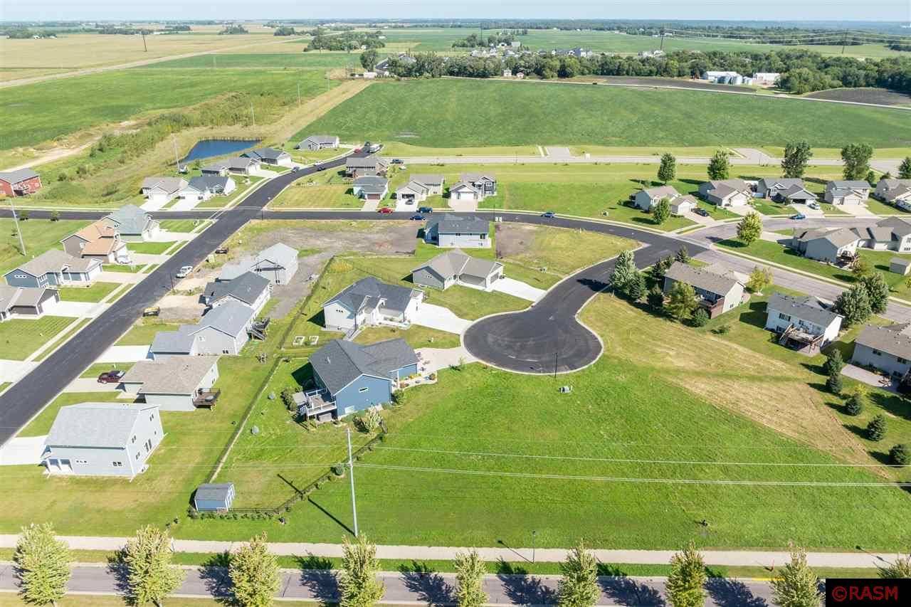 North Mankato, MN 56003,17 Kodiak Court