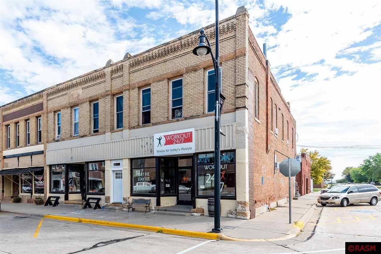 Wells, MN 56097,147 S Broadway