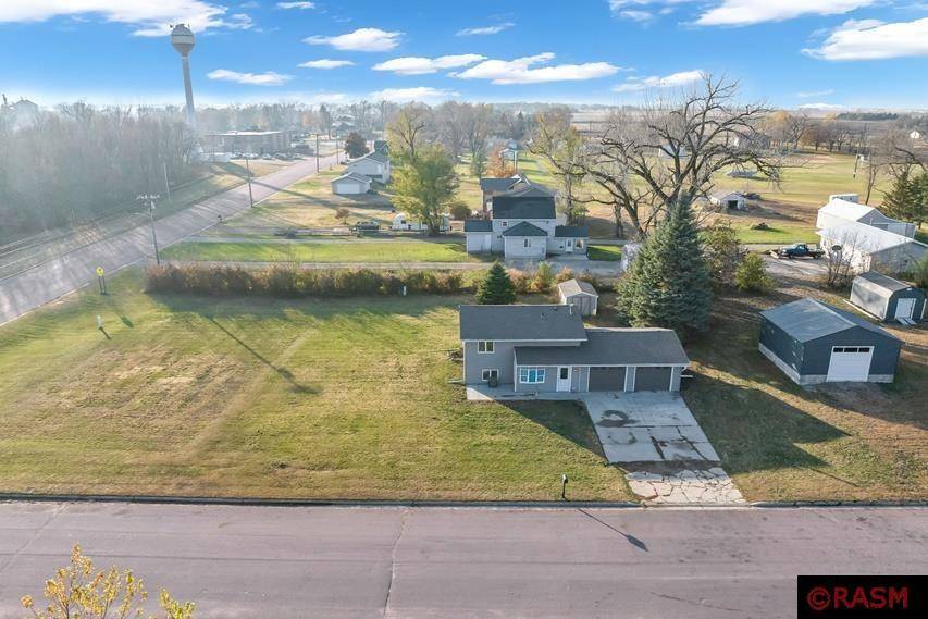Granada, MN 56039,405 Sparks Dr